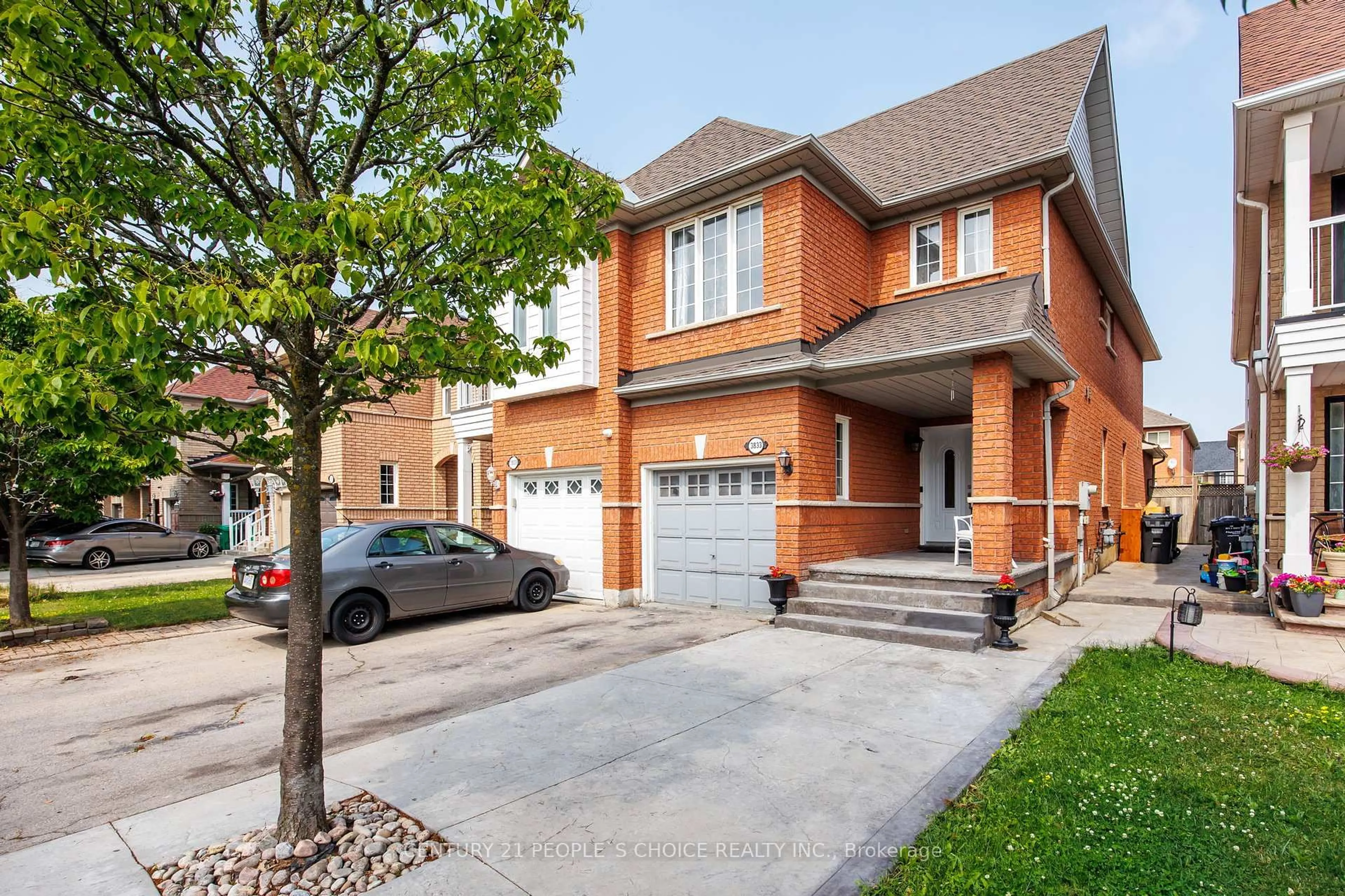 Home with brick exterior material, street for 3833 Manatee Way, Mississauga Ontario L5M 6Y1