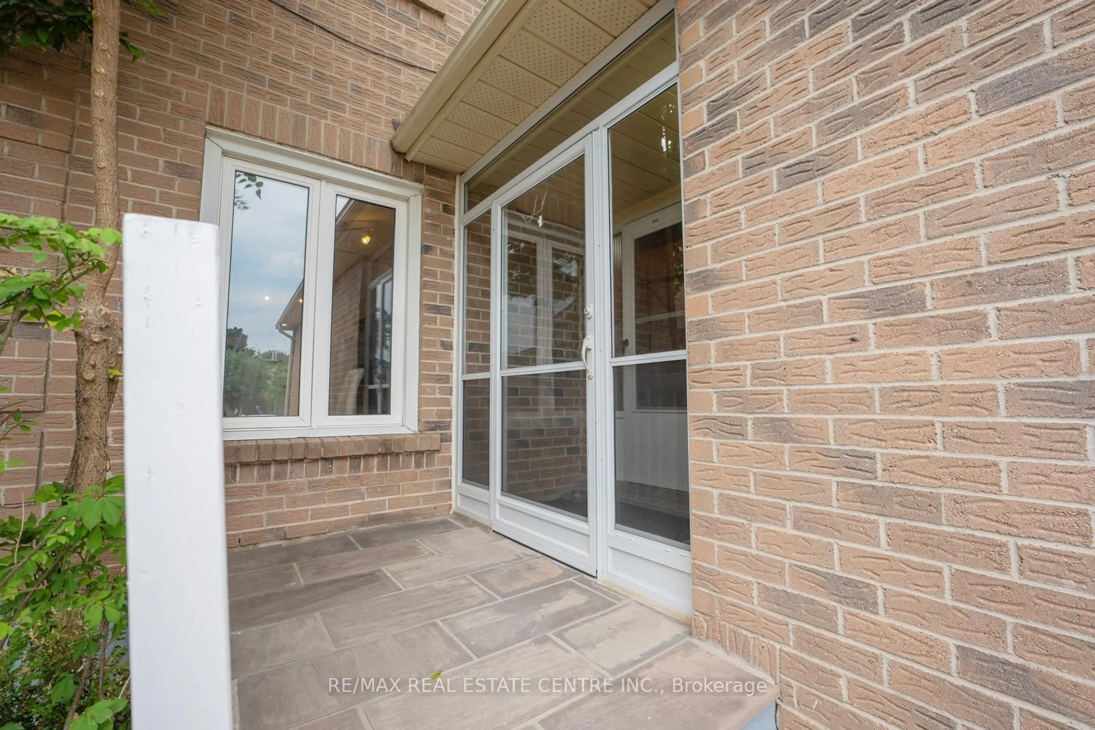 Unknown for 3403 Brett Rd, Mississauga Ontario L5L 4N7