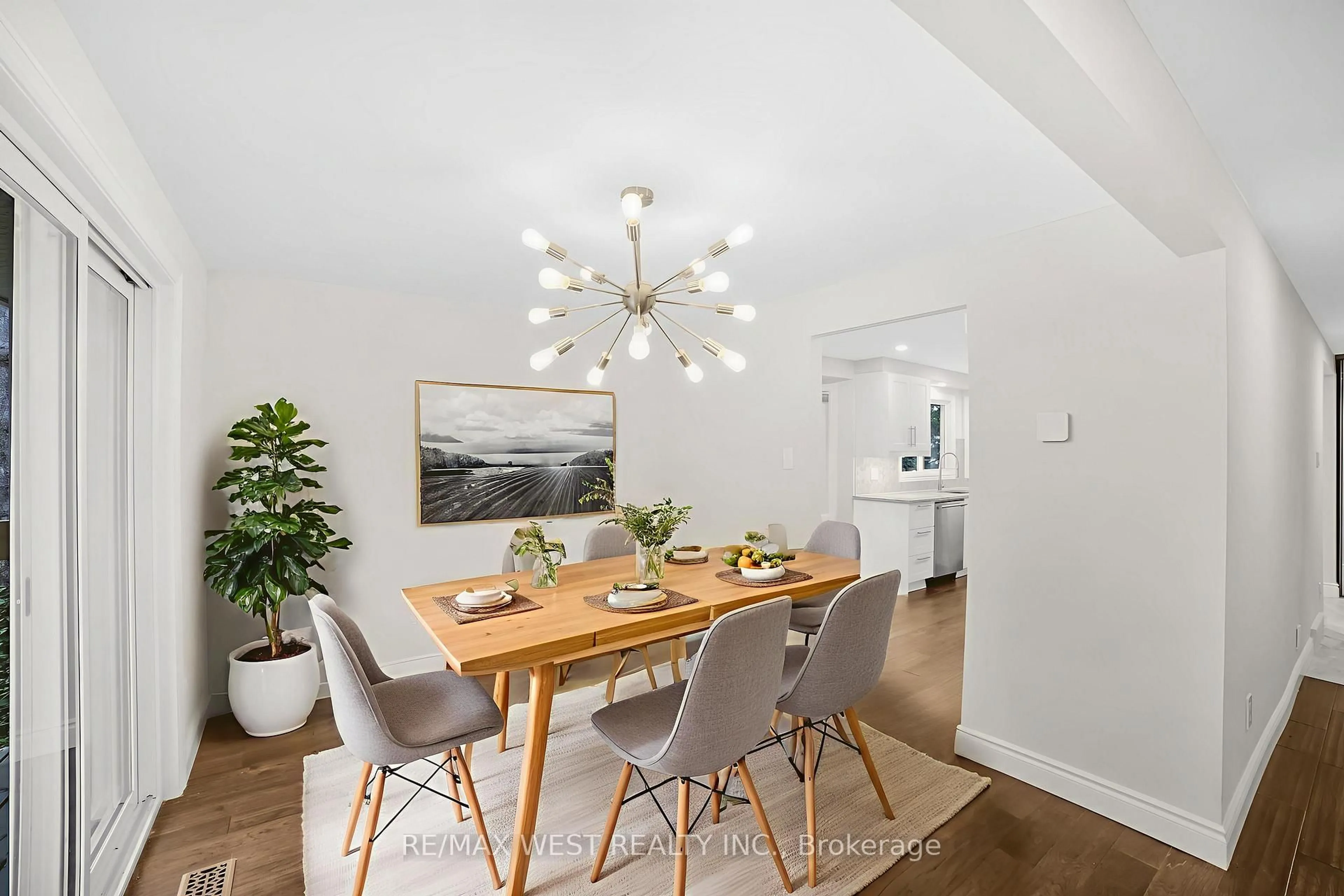 Dining room, unknown for 1513 Upper Middle Rd #3, Burlington Ontario L7P 4M5