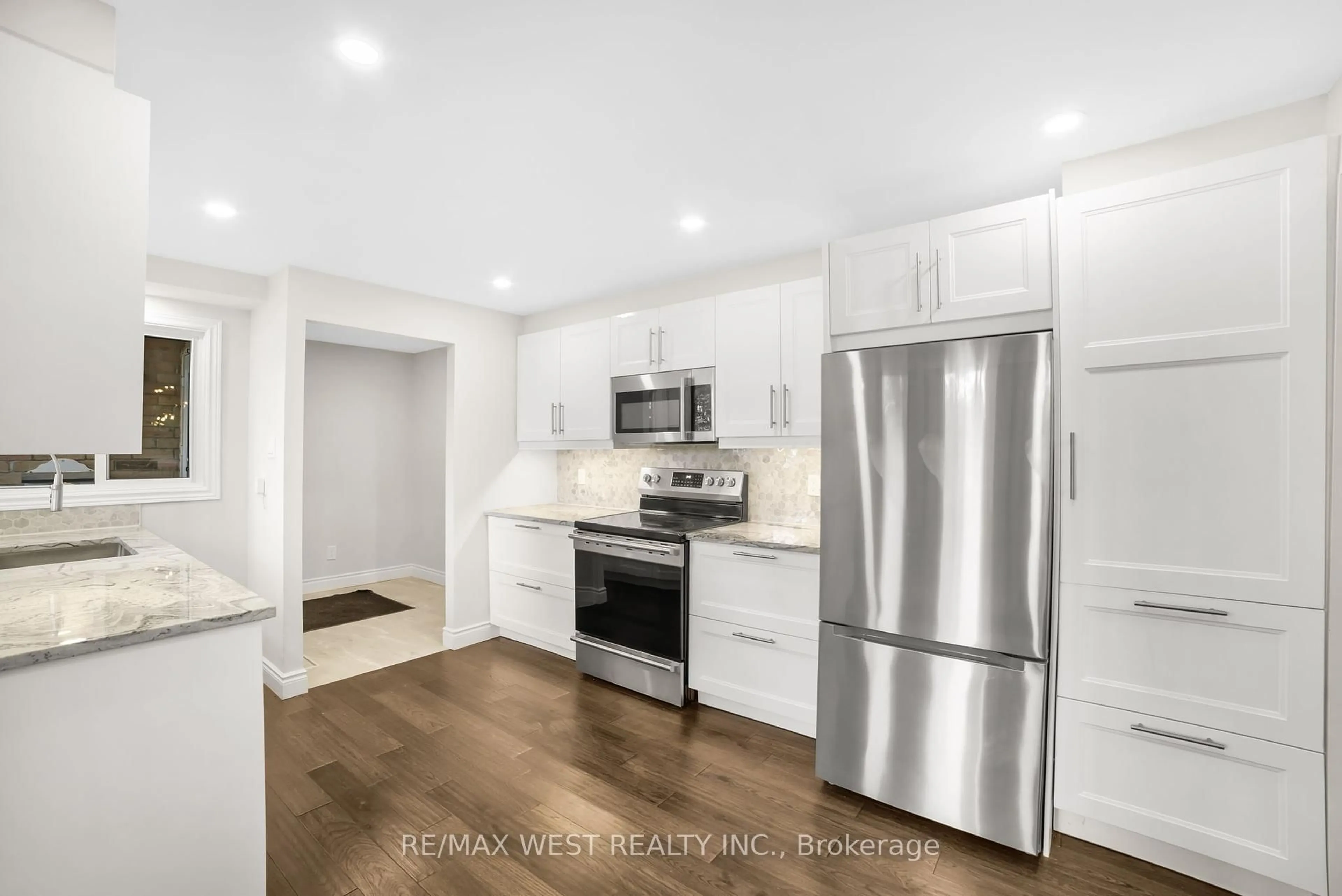 Open concept kitchen, unknown for 1513 Upper Middle Rd #3, Burlington Ontario L7P 4M5