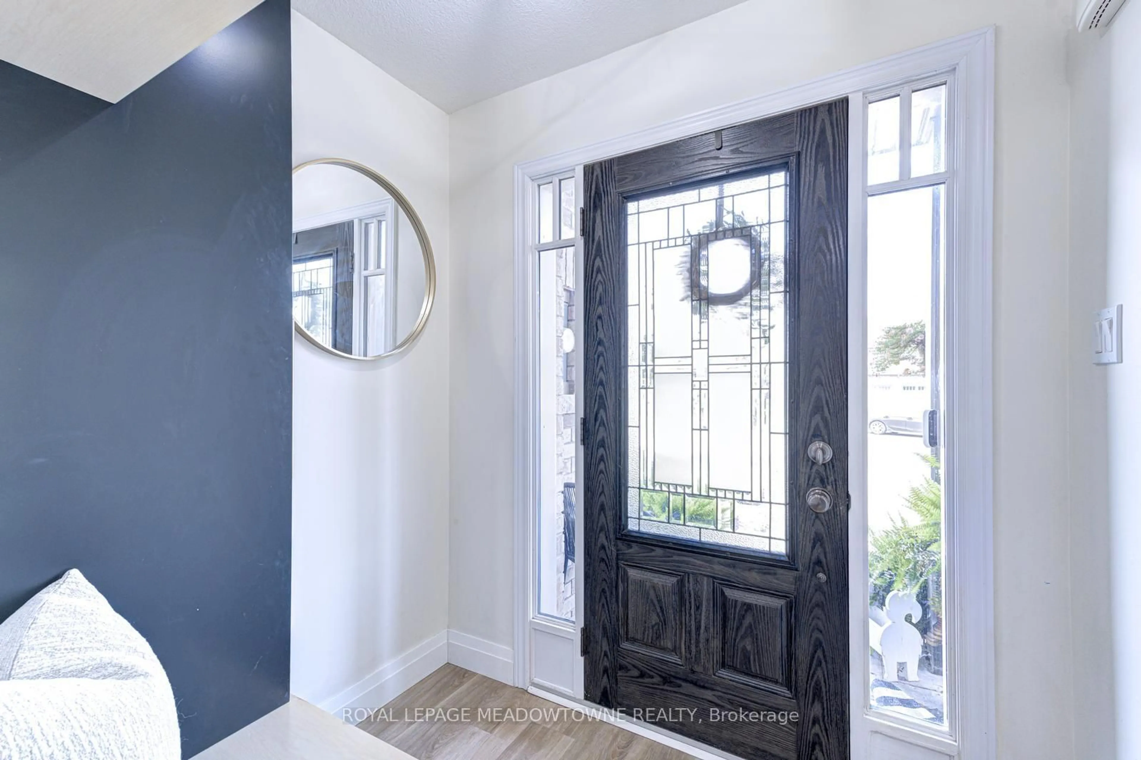 Indoor entryway for 113 Winterton Crt, Orangeville Ontario L9W 6Z7