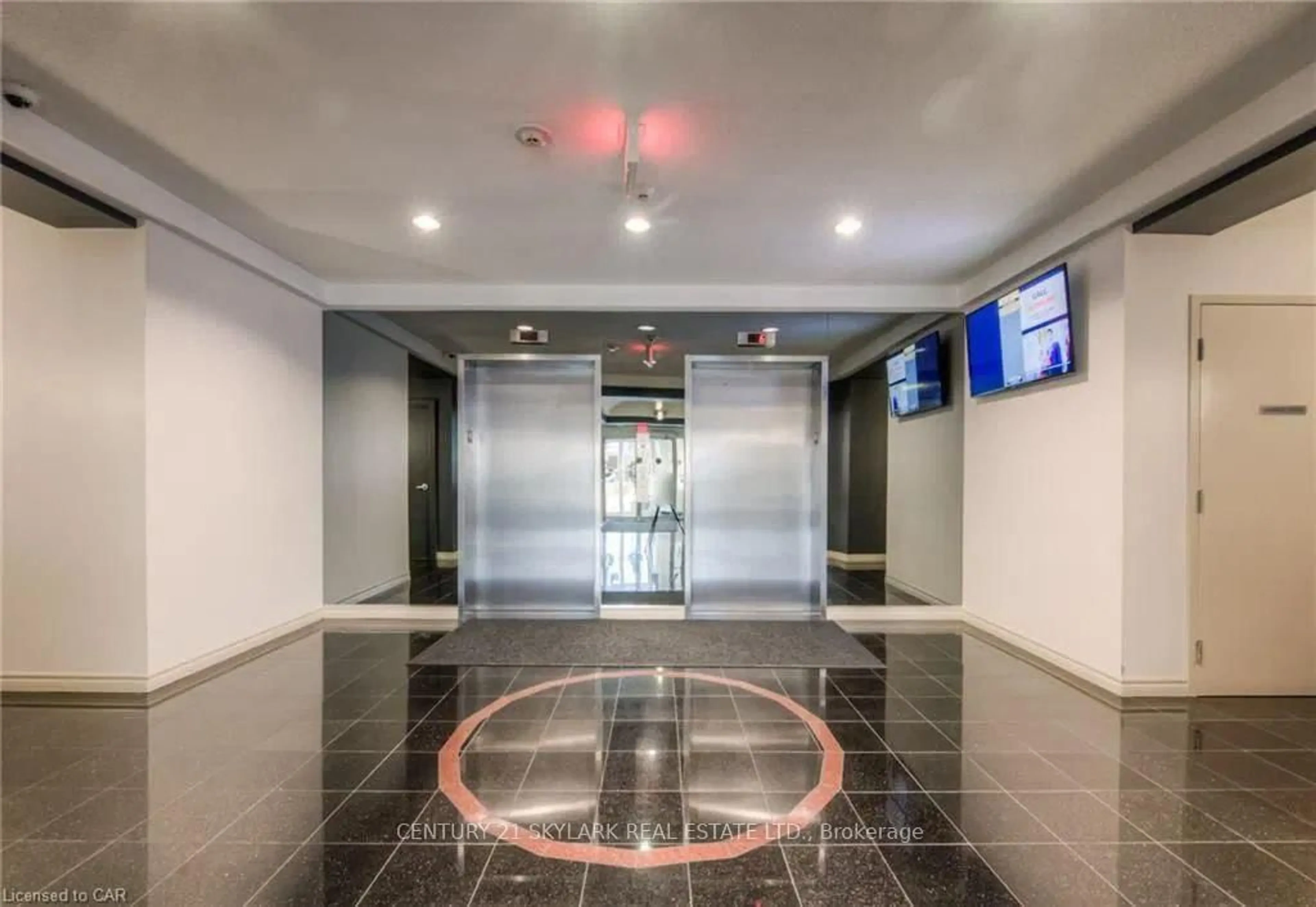 Lobby for 483 Faith Dr #510, Mississauga Ontario L5R 0A1
