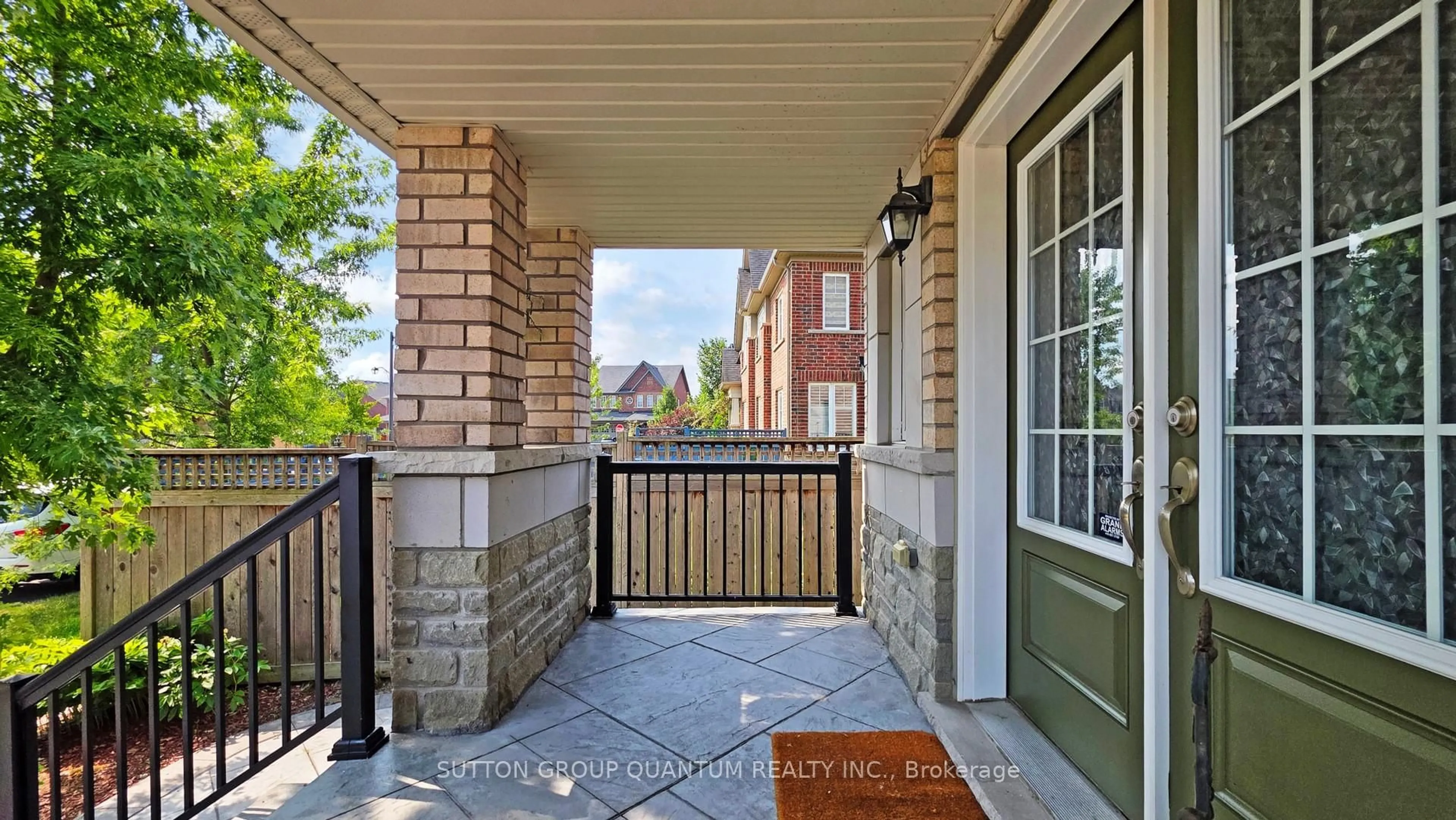 Unknown for 4 Brethby St, Caledon Ontario L7C 3W2