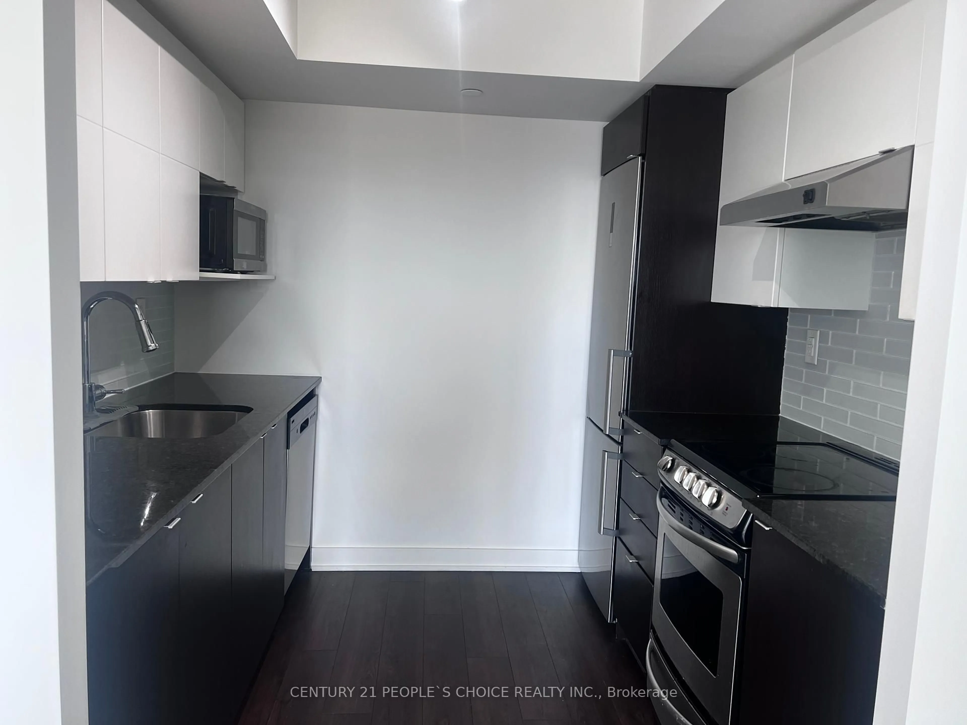 Standard kitchen, unknown for 160 Flemington Rd #1004, Toronto Ontario M6A 1N6