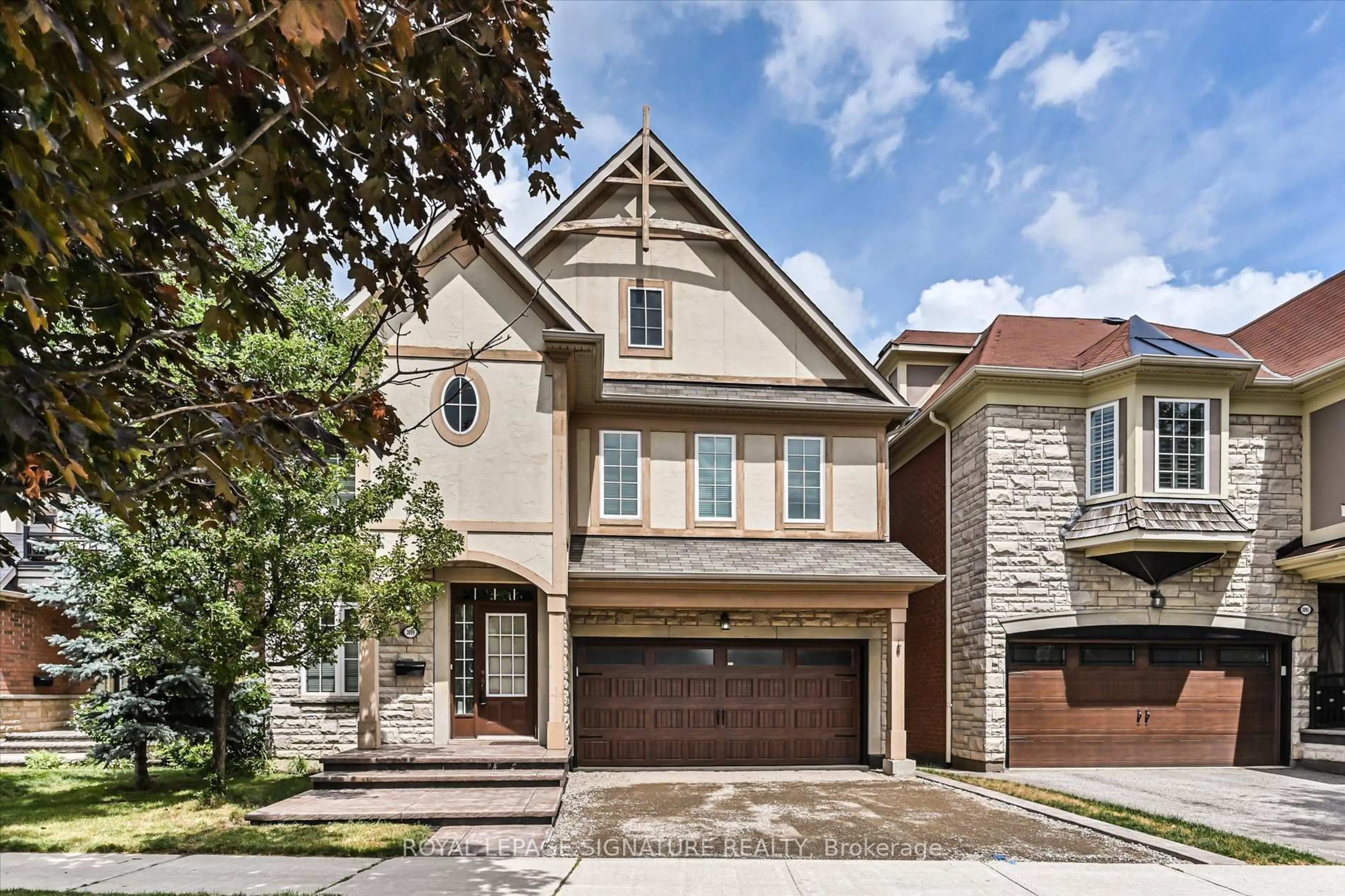 Home with brick exterior material, street for 3099 Constitution Blvd, Mississauga Ontario L4Y 2Z1