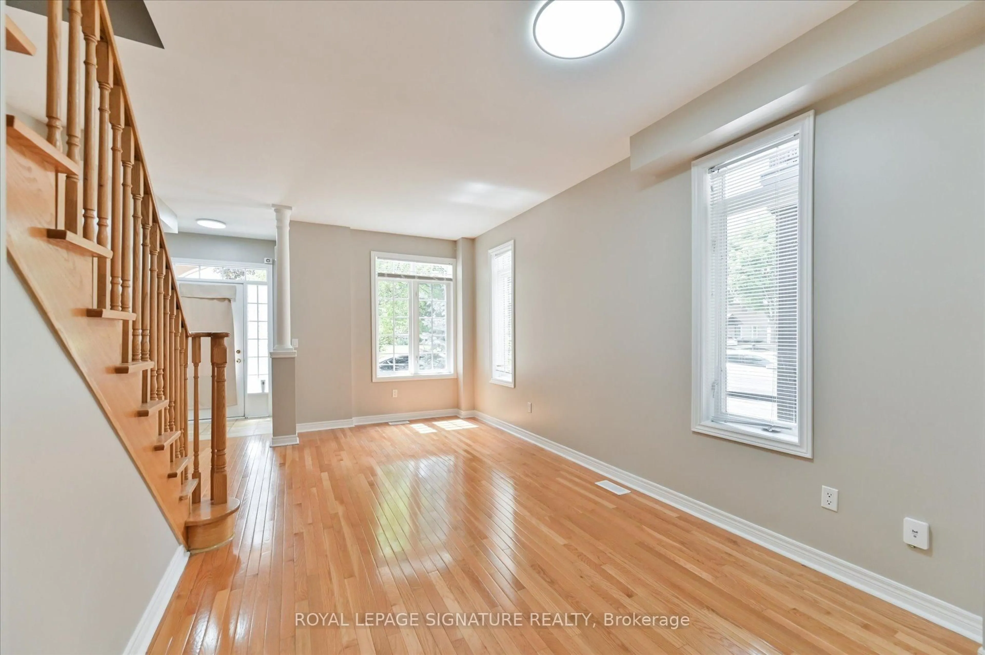 Unknown for 3099 Constitution Blvd, Mississauga Ontario L4Y 2Z1