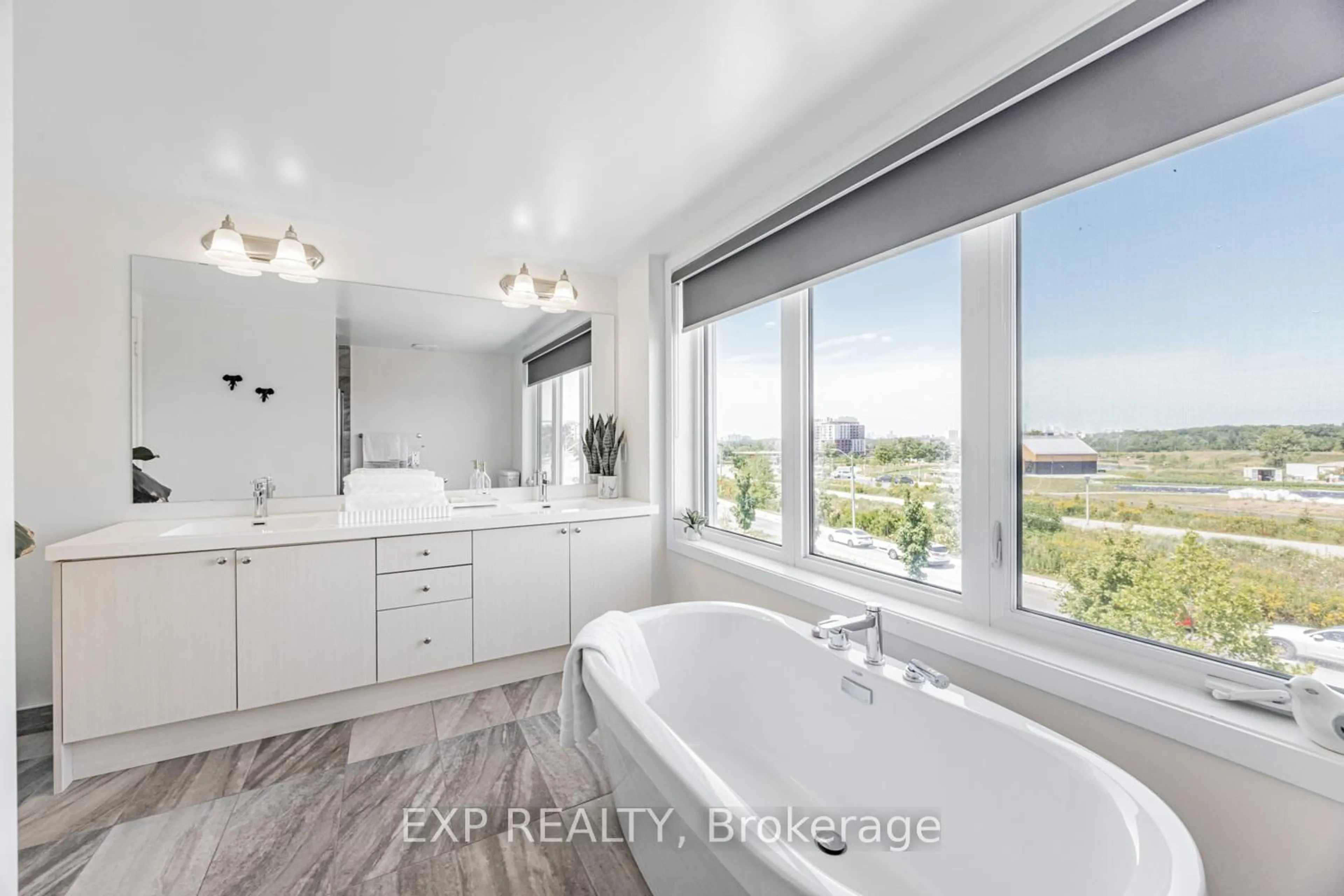 Contemporary bathroom, ceramic/tile floor for 161 DOWNSVIEW PARK Blvd, Toronto Ontario M3K 0C8