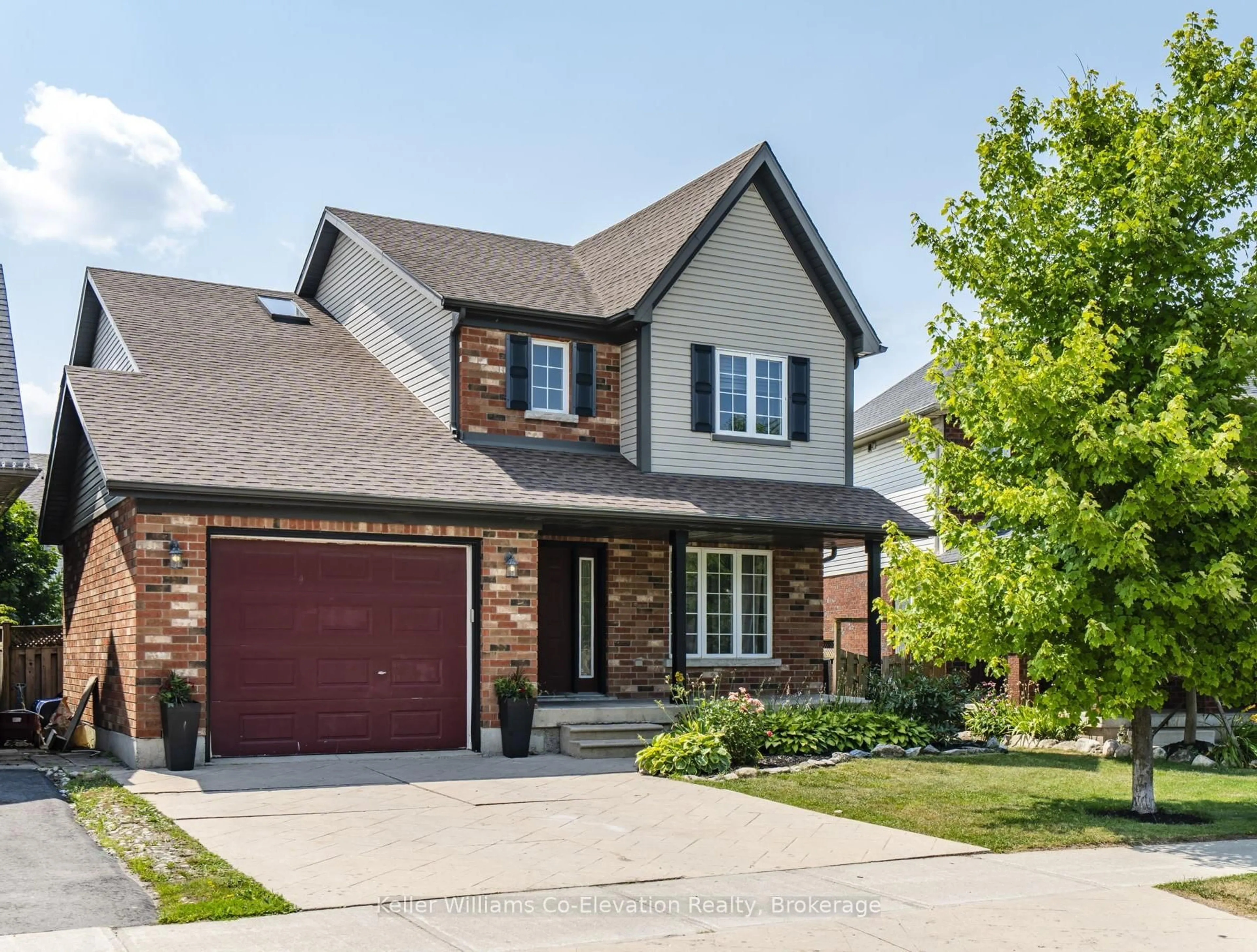 Home with brick exterior material, street for 14 Graham Cres, Orangeville Ontario L9W 5J4
