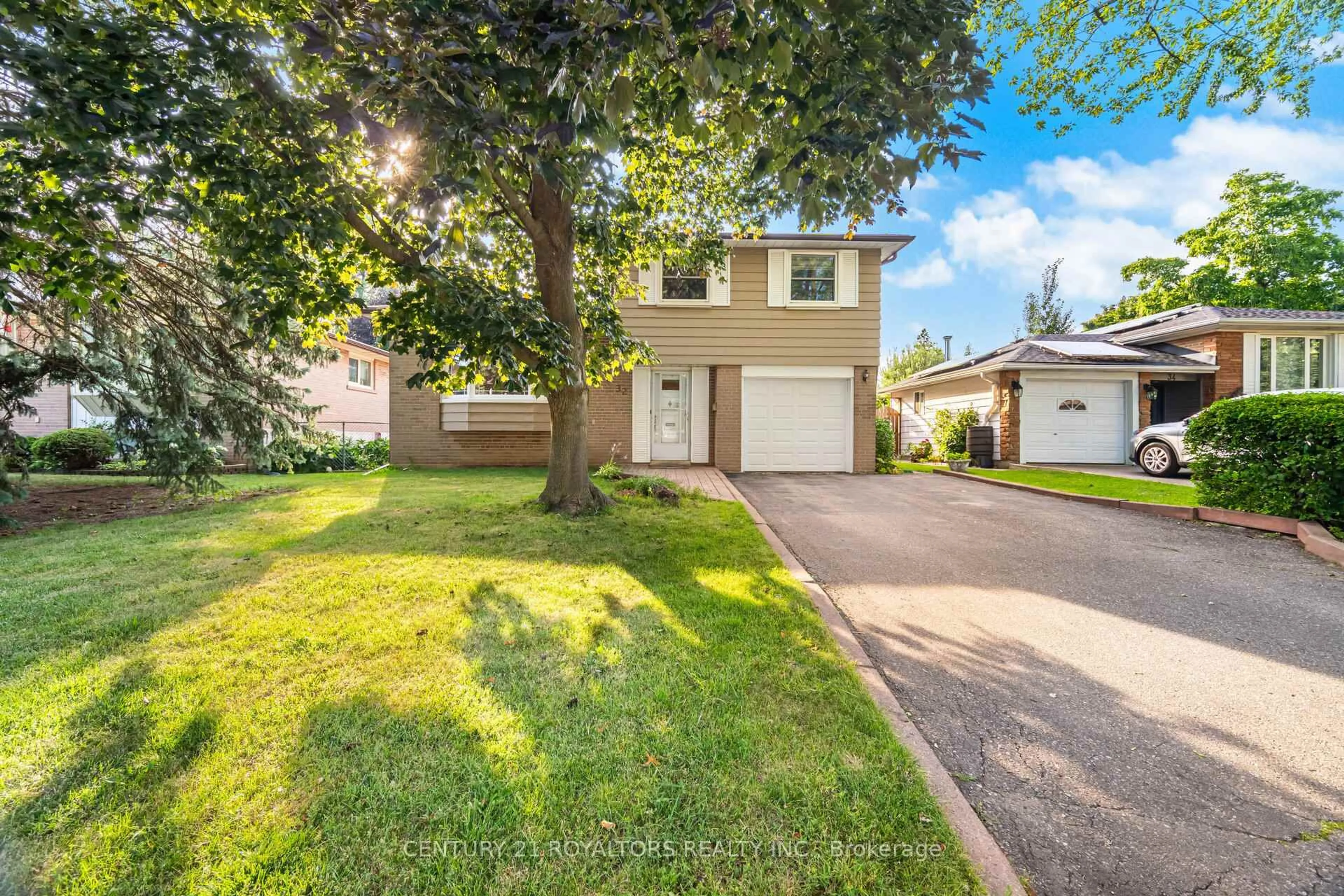 Unknown for 32 Farmington Dr, Brampton Ontario L6W 2V2