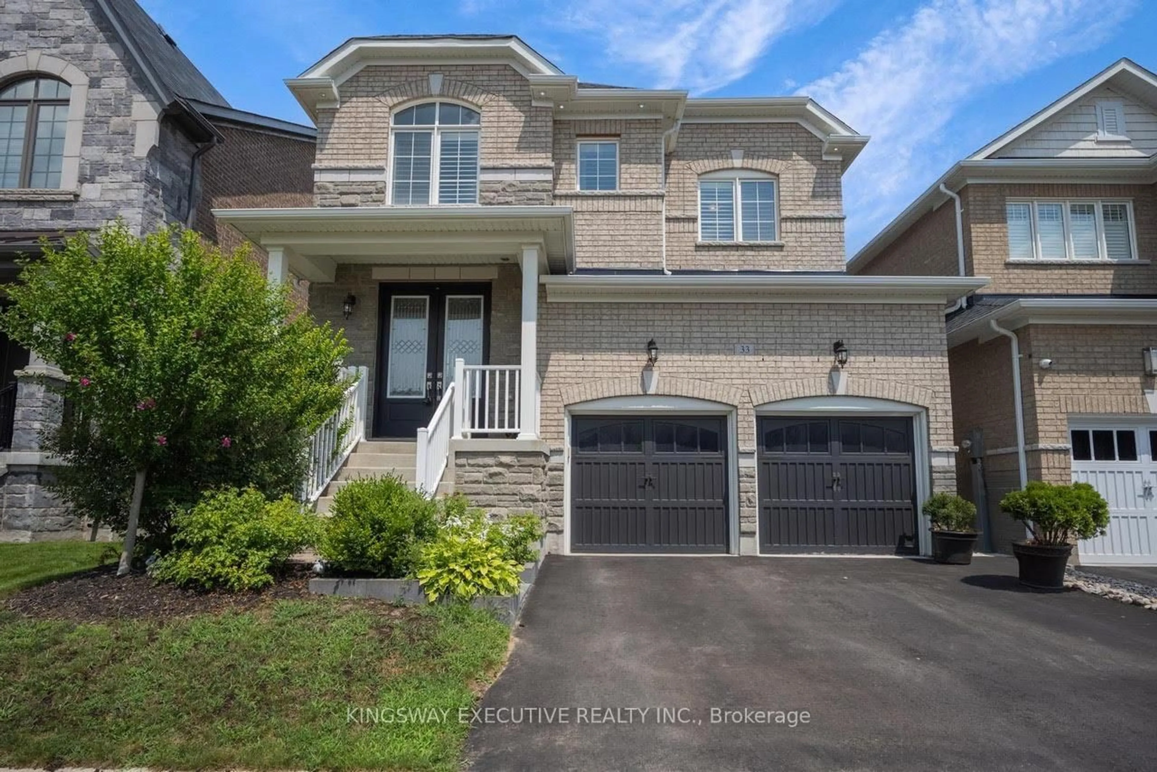Home with brick exterior material, street for 33 ASH HILL Ave, Caledon Ontario L7C 4E8