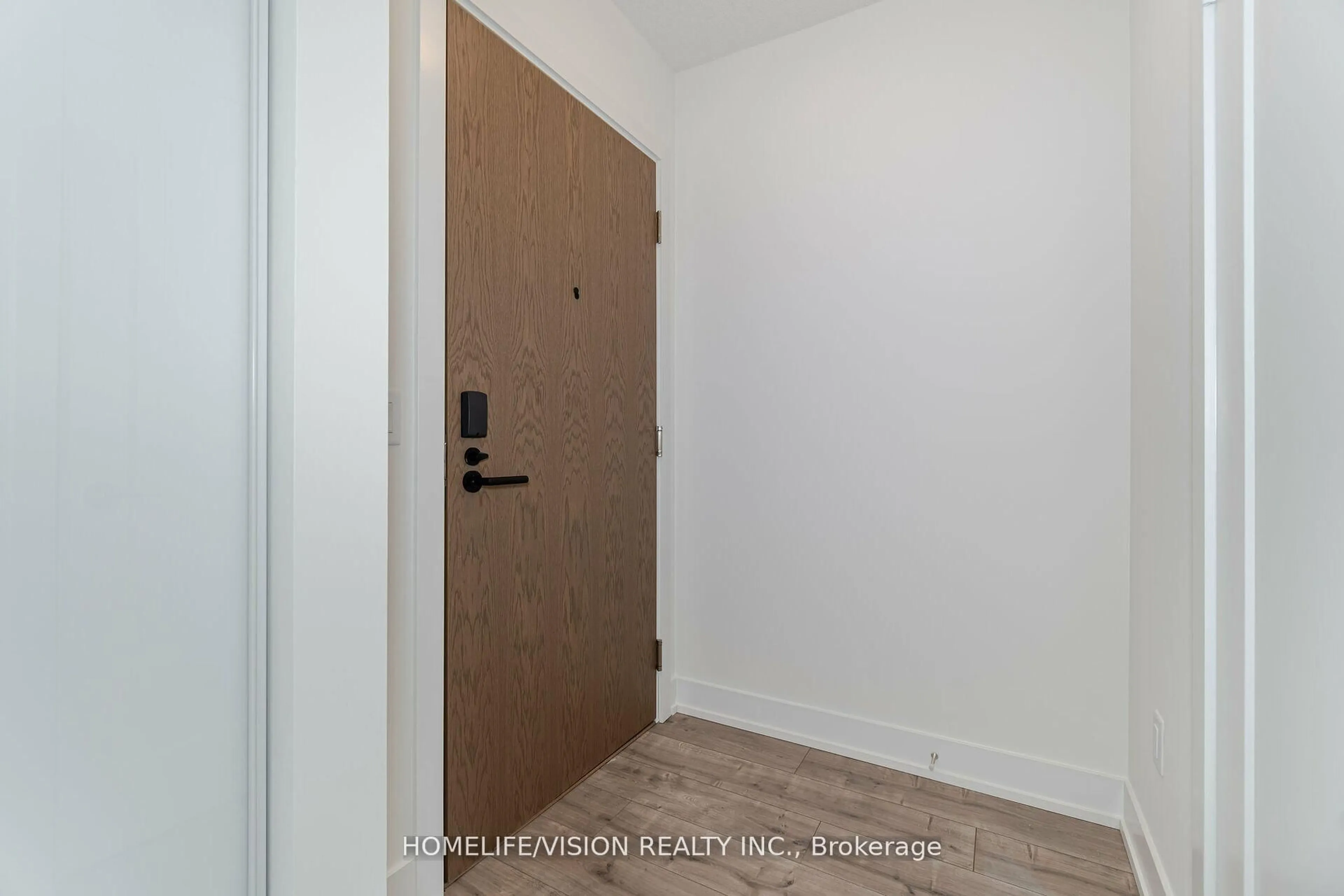 Indoor entryway for 10 Eva Rd #PH06, Toronto Ontario M9C 0B3