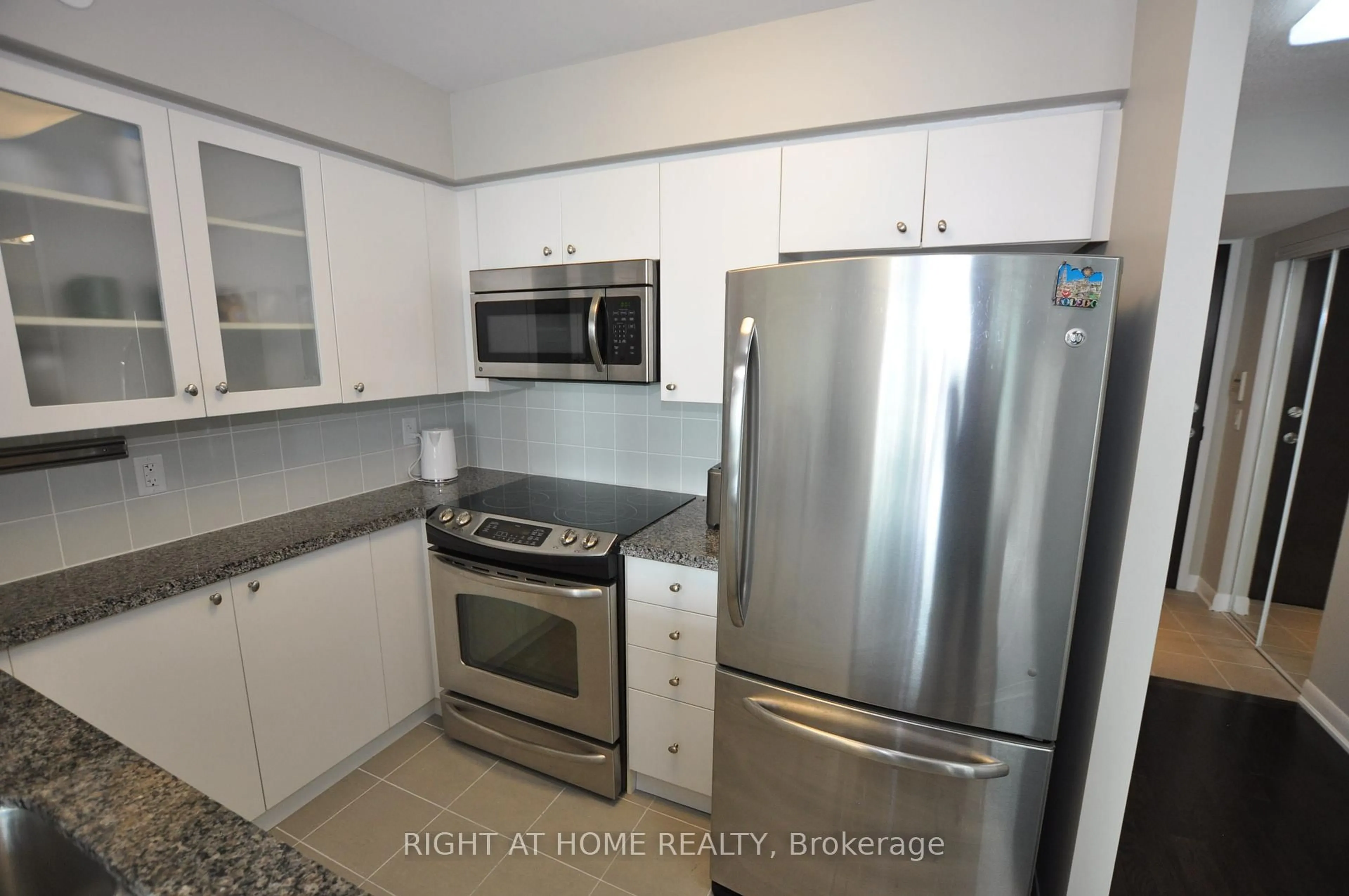 Standard kitchen, unknown for 205 Sherway Gardens Rd #1511, Toronto Ontario M9C 0A5