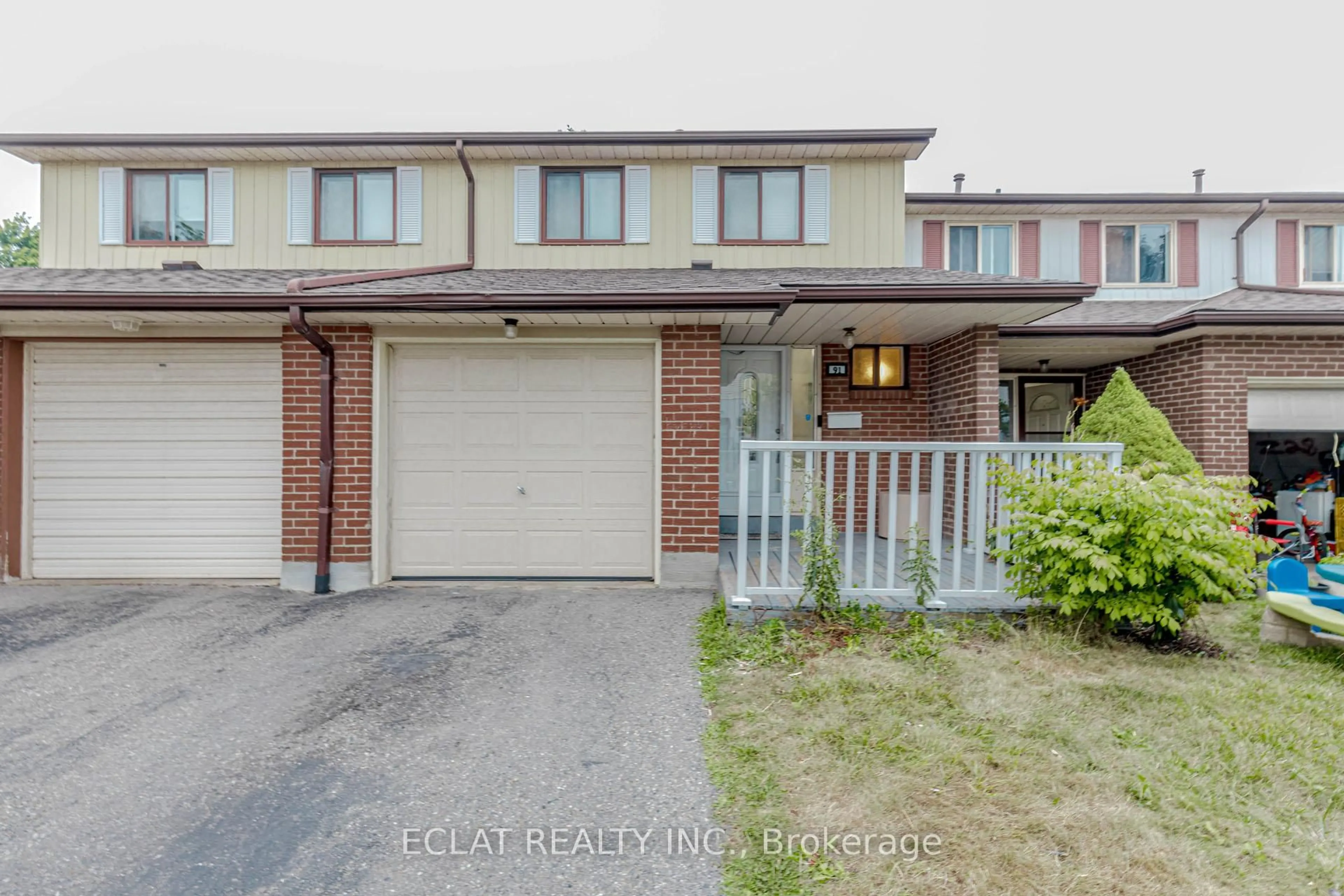 A pic from outside/outdoor area/front of a property/back of a property/a pic from drone, street for 91 Baronwood Crt #91, Brampton Ontario L6V 3H7