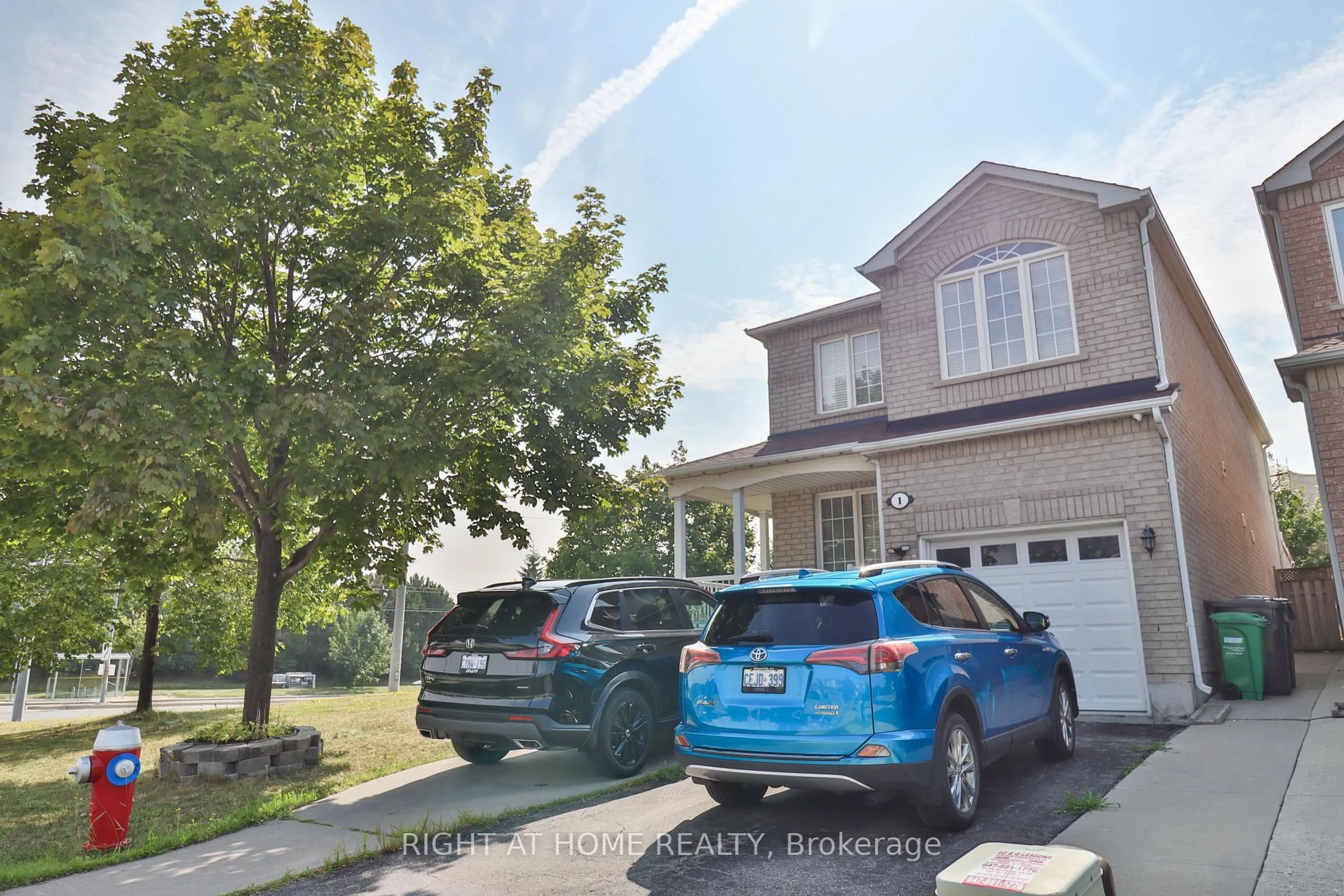 A pic from outside/outdoor area/front of a property/back of a property/a pic from drone, street for 1 Eastview Gate, Brampton Ontario L6P 1M6