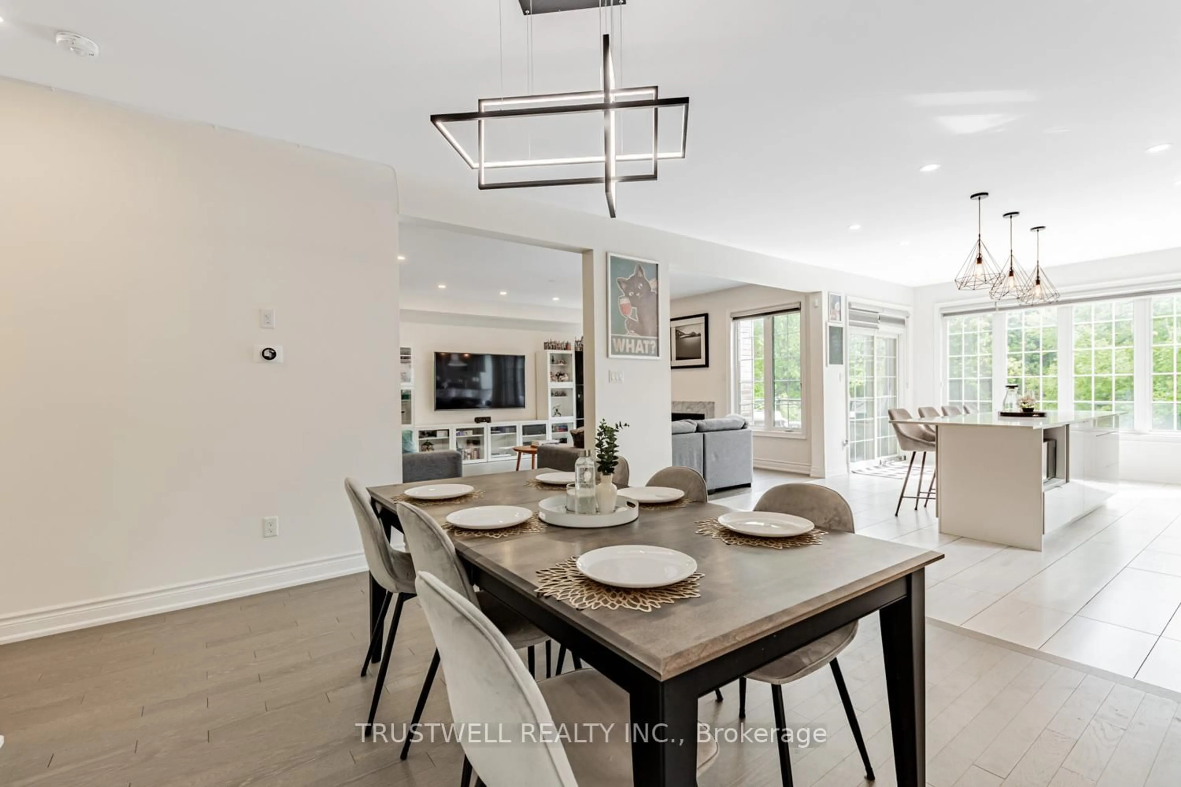 Contemporary kitchen, unknown for 12 Vineyard Dr, Brampton Ontario L6Y 2A5