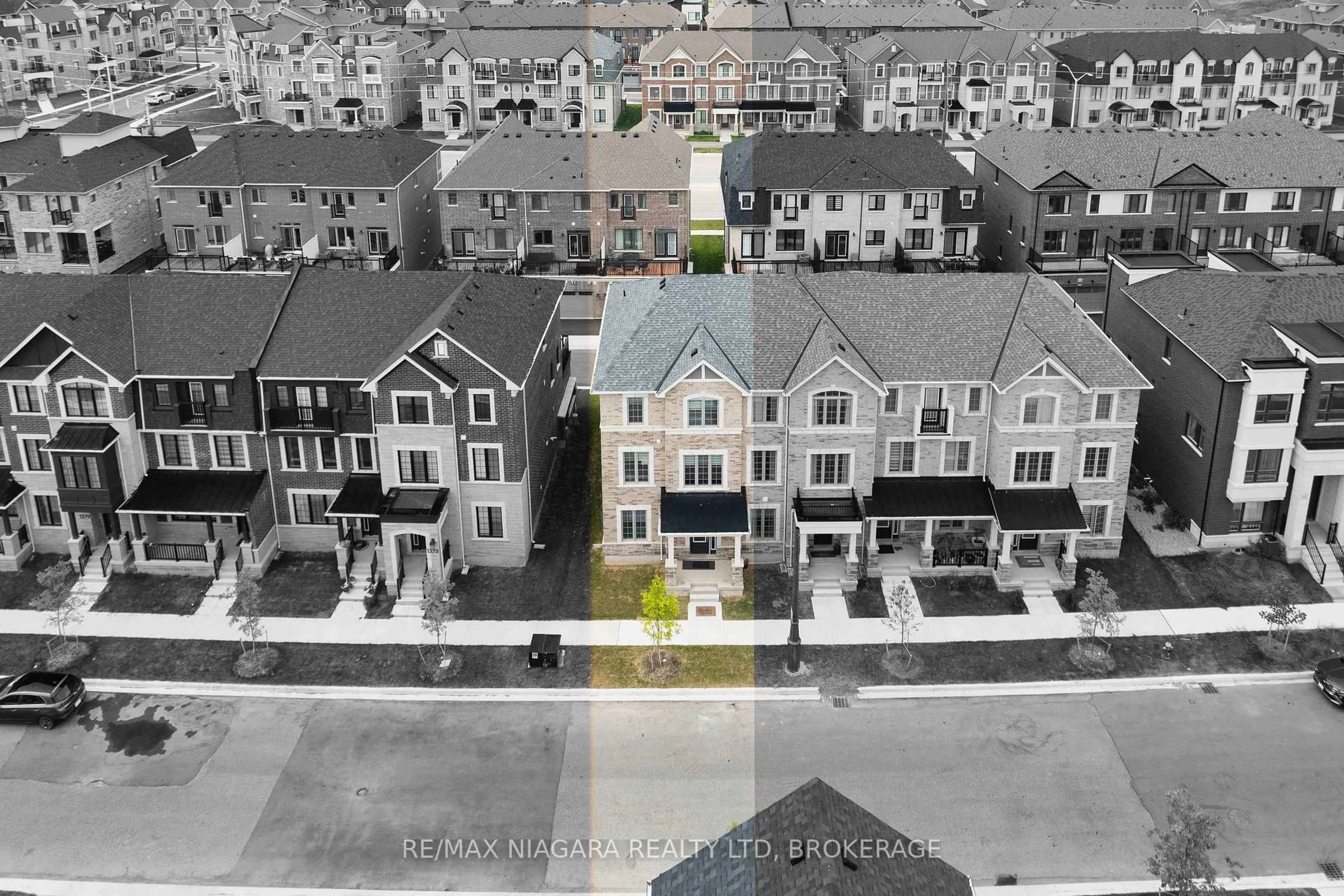 A pic from outside/outdoor area/front of a property/back of a property/a pic from drone, street for 1369 Kobzar Dr, Oakville Ontario L6M 5P2