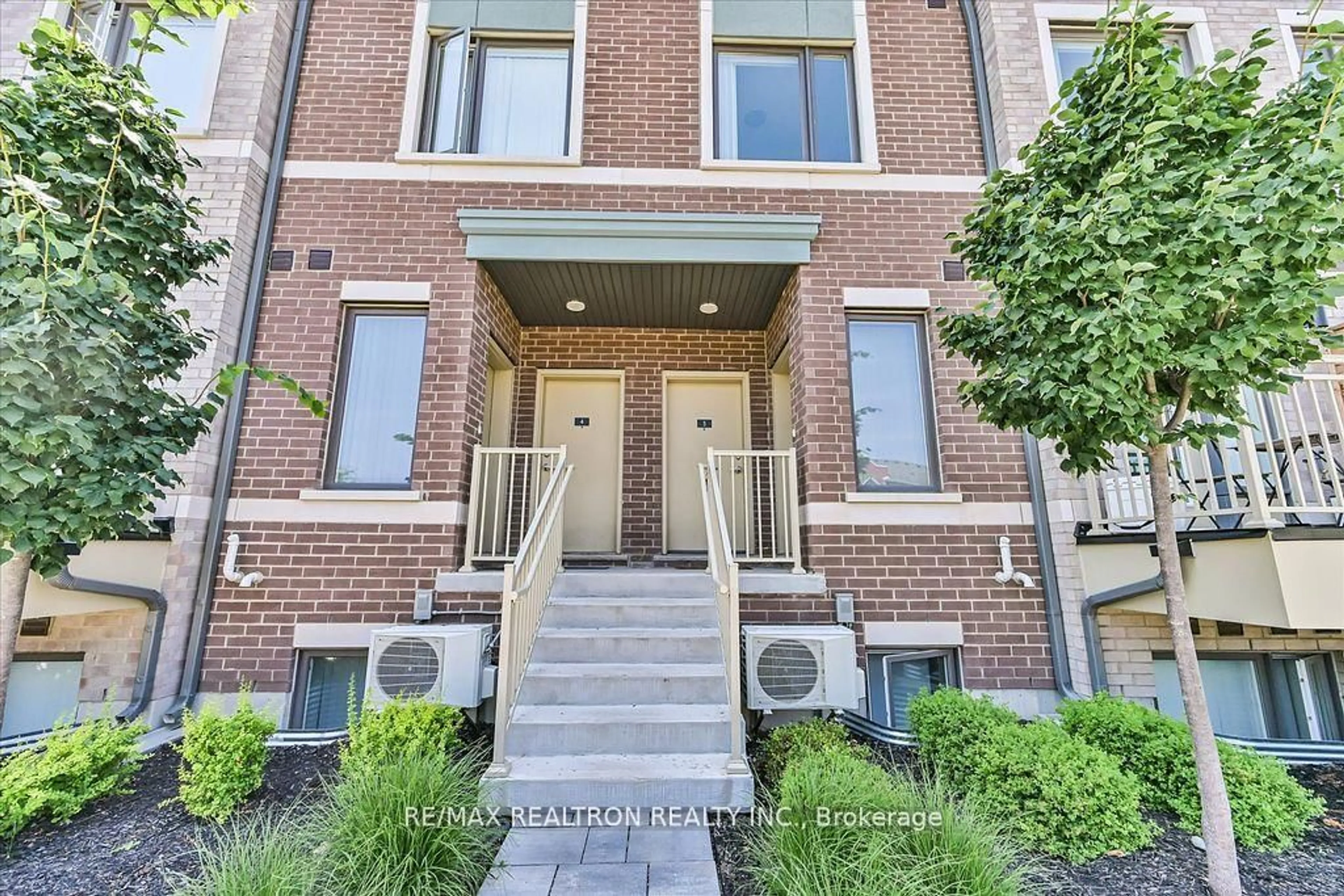 Home with brick exterior material, street for 260 Twelfth St #5, Toronto Ontario M8V 0J6