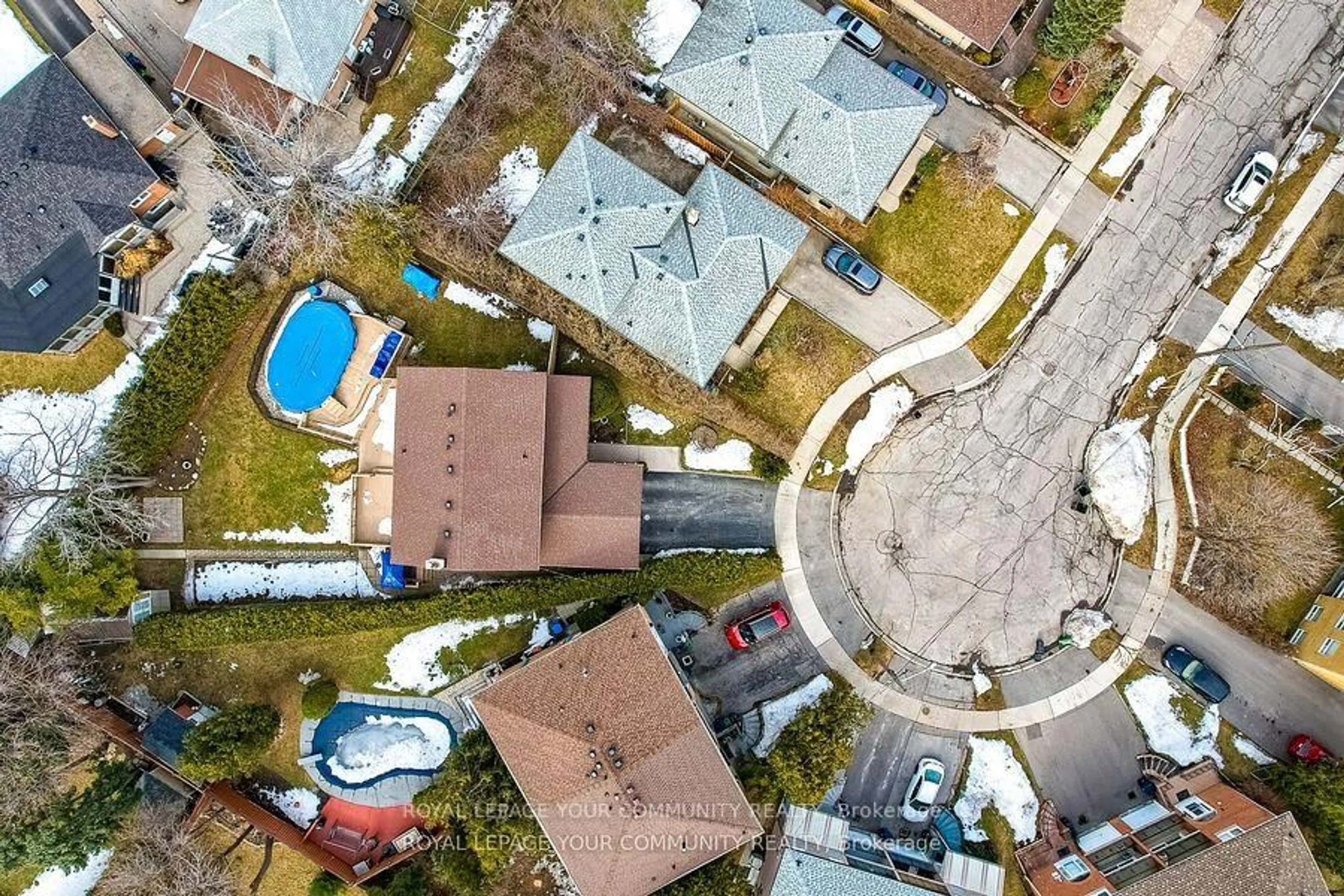 A pic from outside/outdoor area/front of a property/back of a property/a pic from drone, street for 18 Terryellen Cres, Toronto Ontario M9C 1H7