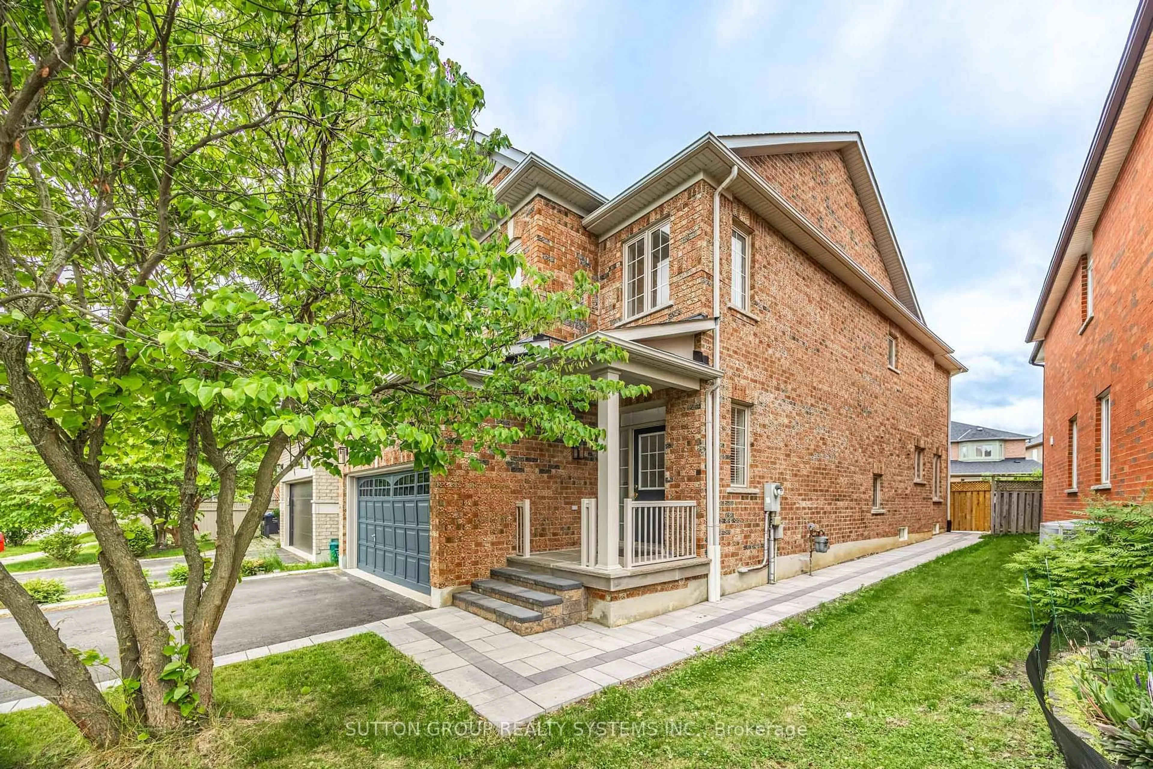 Home with brick exterior material, street for 5158 Churchill Meadows Blvd, Mississauga Ontario L5M 8B7