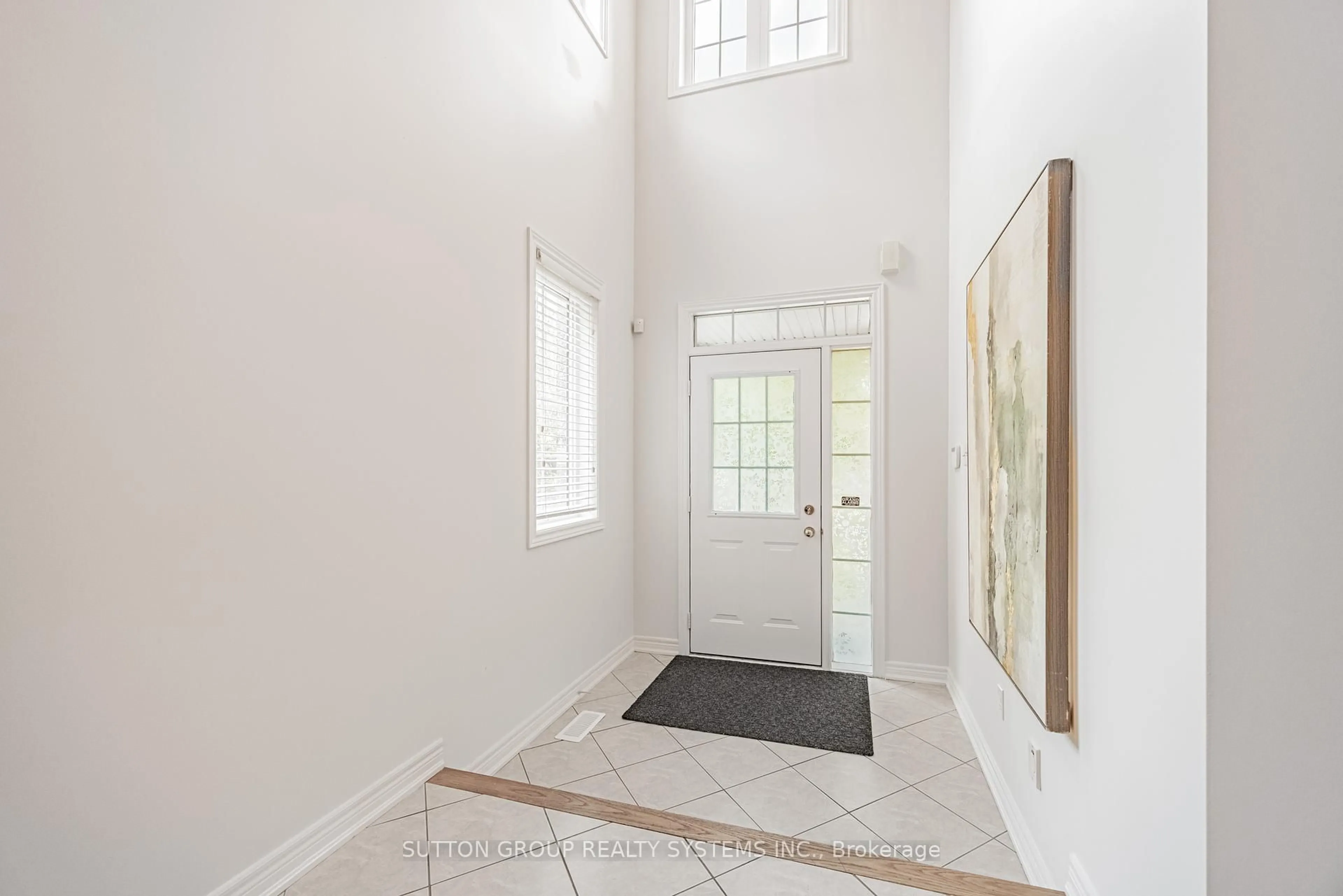Indoor entryway for 5158 Churchill Meadows Blvd, Mississauga Ontario L5M 8B7