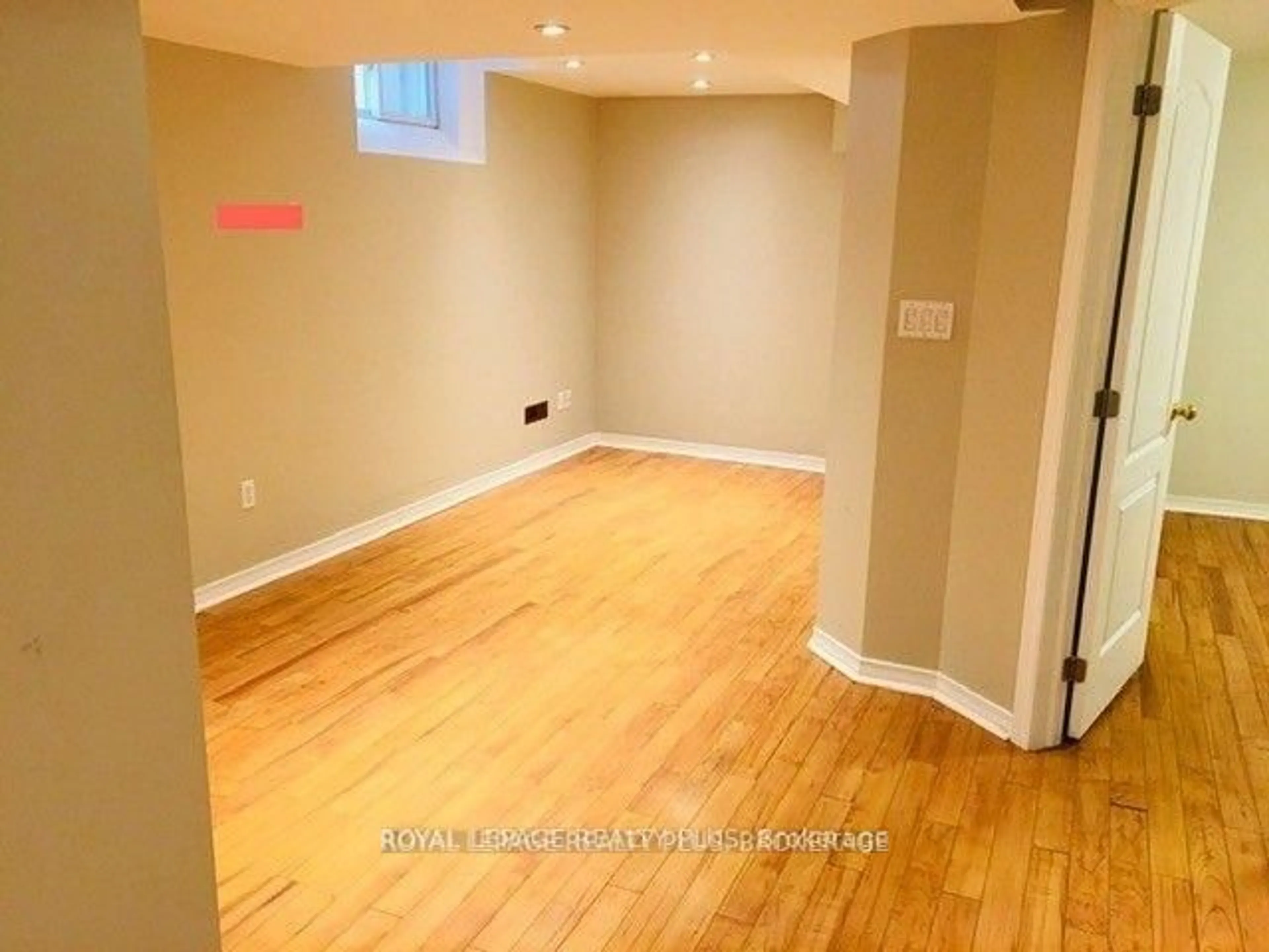 A pic of a room for 3673 Freeman Terr, Mississauga Ontario L5M 6Z3