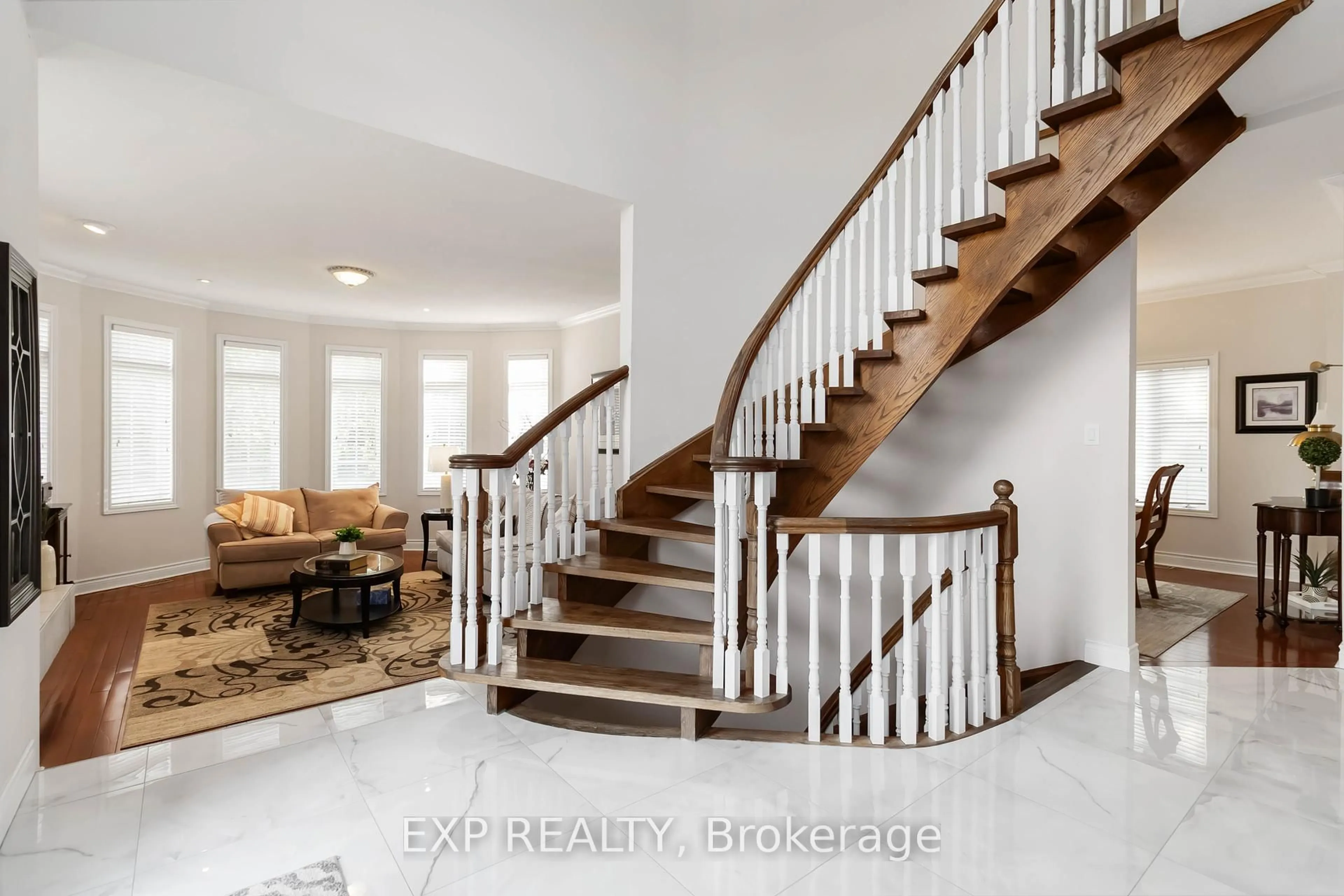 Stairs for 1401 Tamworth Crt, Burlington Ontario L7P 4V3