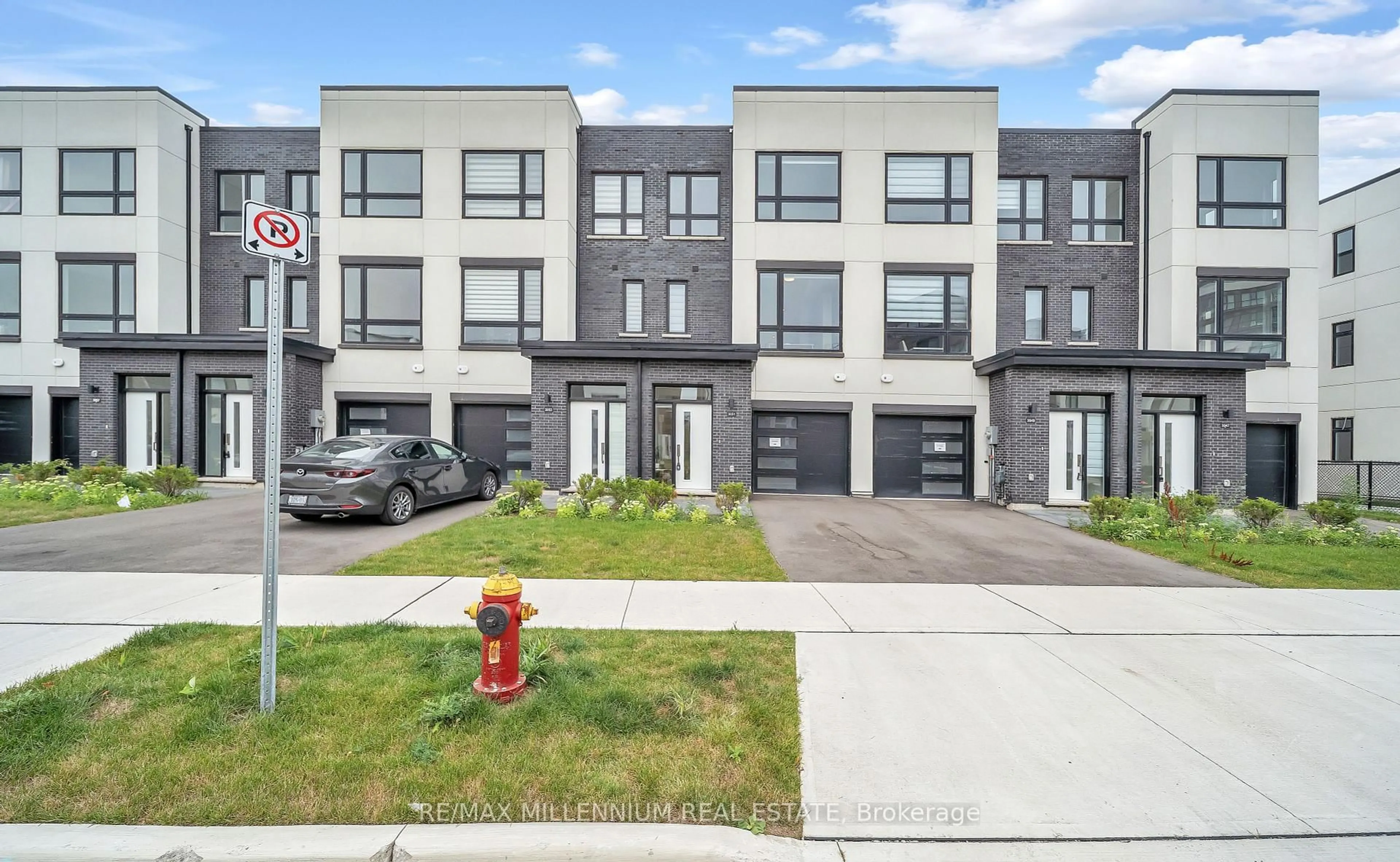 Unknown for 3051 Trailside Dr, Oakville Ontario L6M 4M2