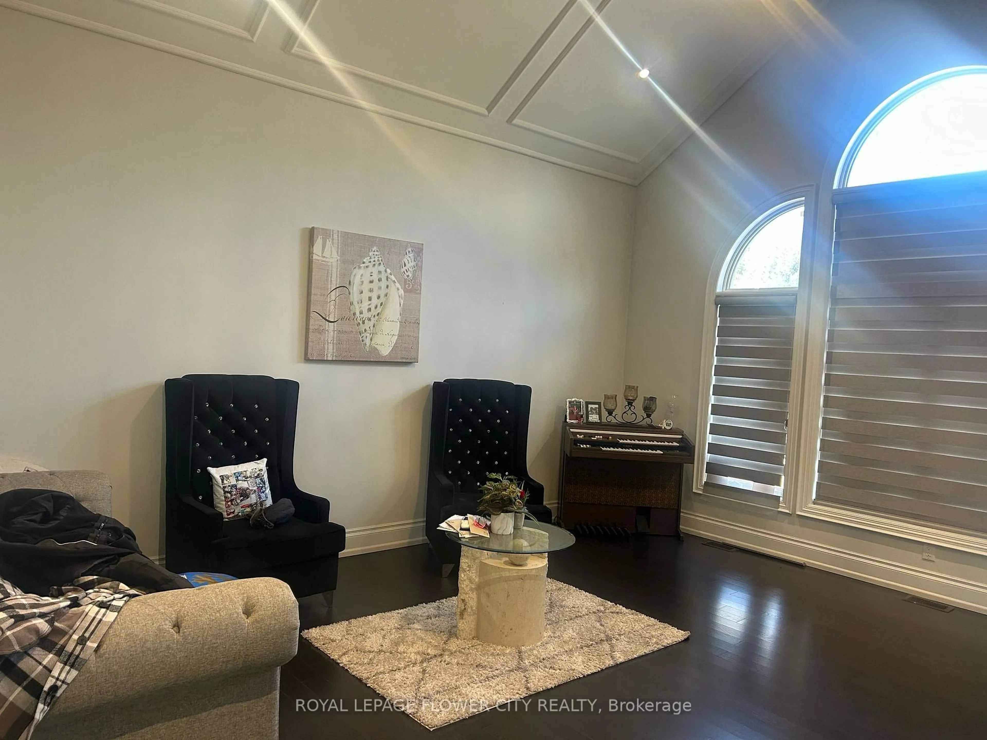Living room with furniture, unknown for 18118 Heart Lake Rd, Caledon Ontario L7K 2A4
