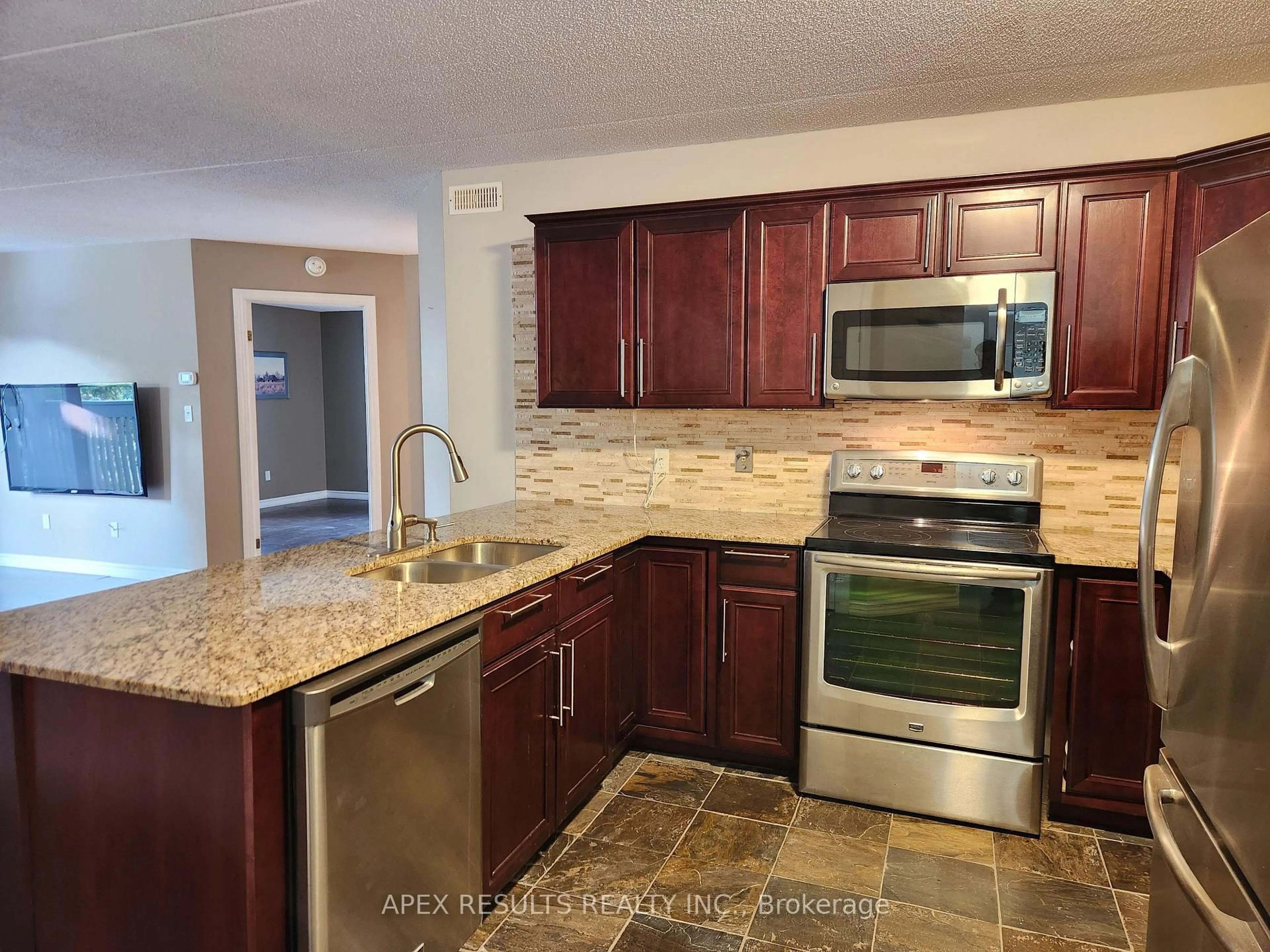 Open concept kitchen, ceramic/tile floor for 2020 Cleaver Ave #212, Burlington Ontario L7M 4C2