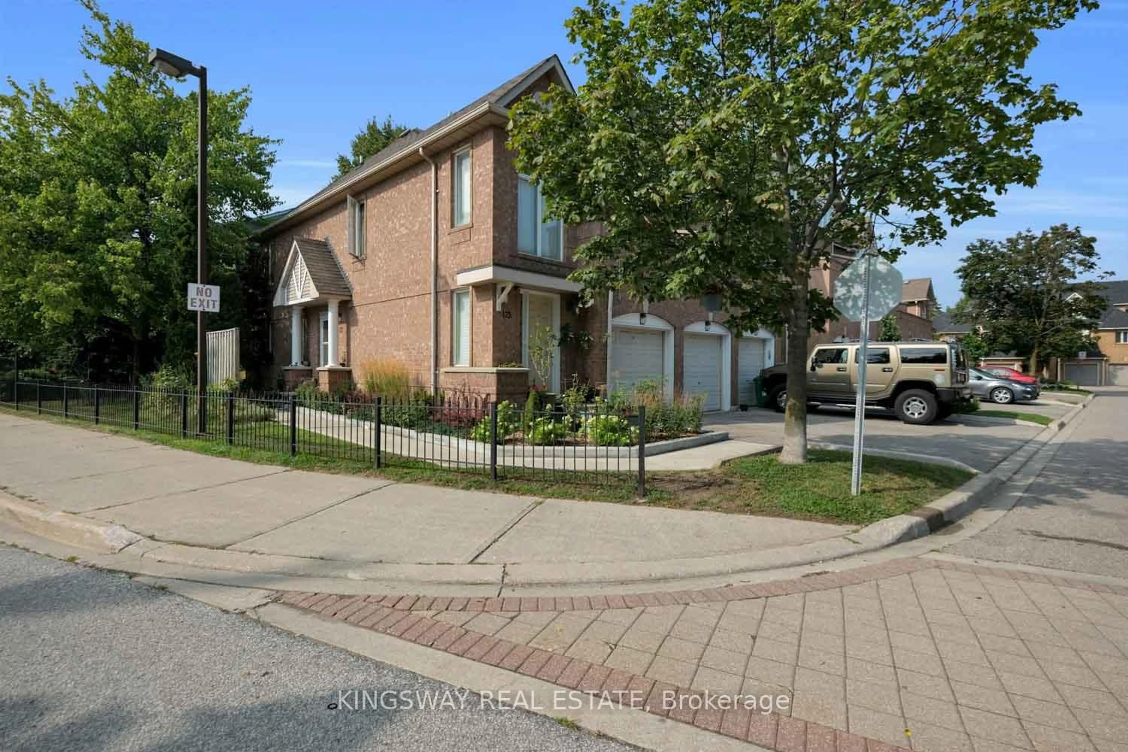 Home with brick exterior material, street for 99 Bristol Rd #173, Mississauga Ontario L4Z 3P4