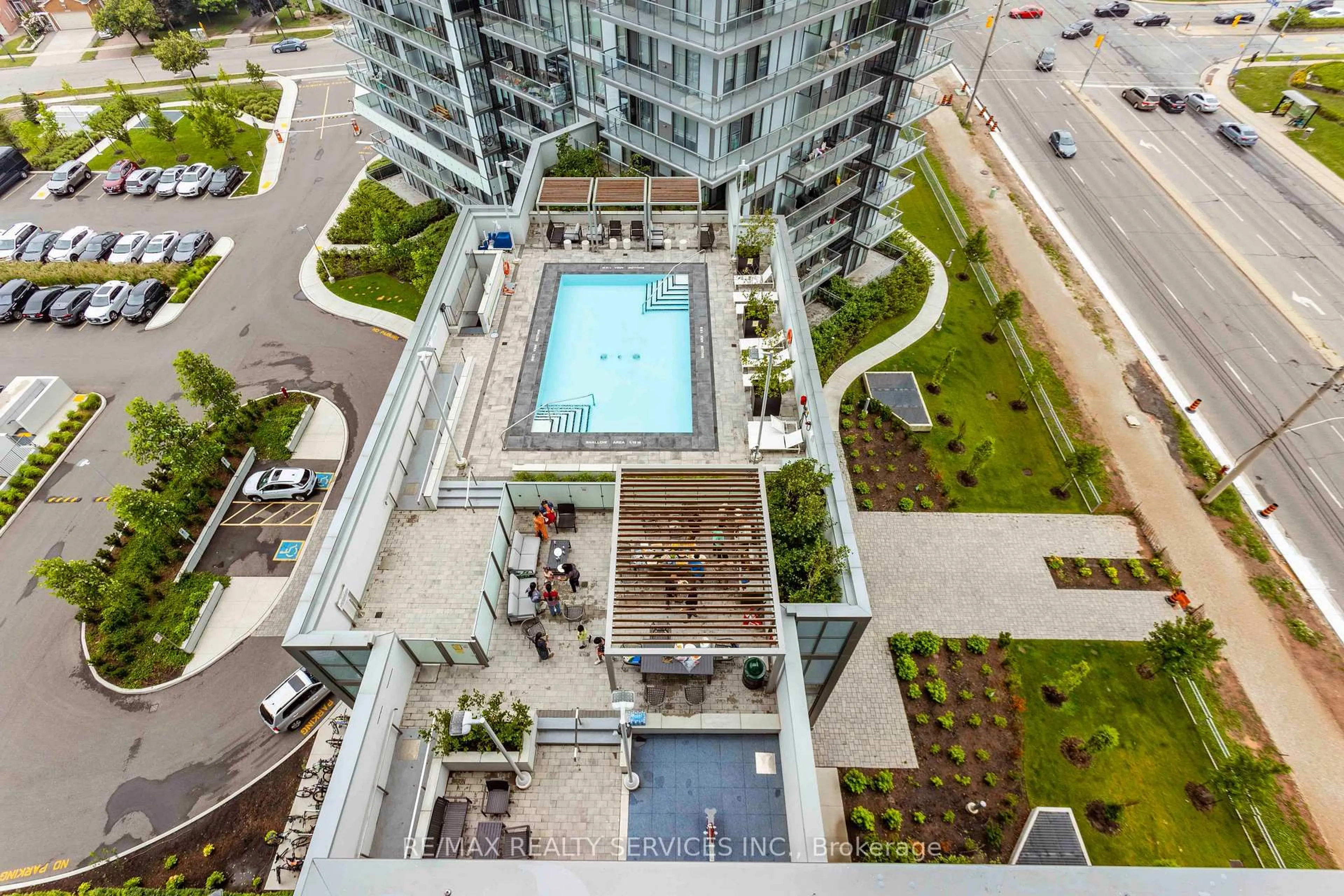 Pool for 4675 Metcalfe Ave #1106, Mississauga Ontario L5M 0Z8
