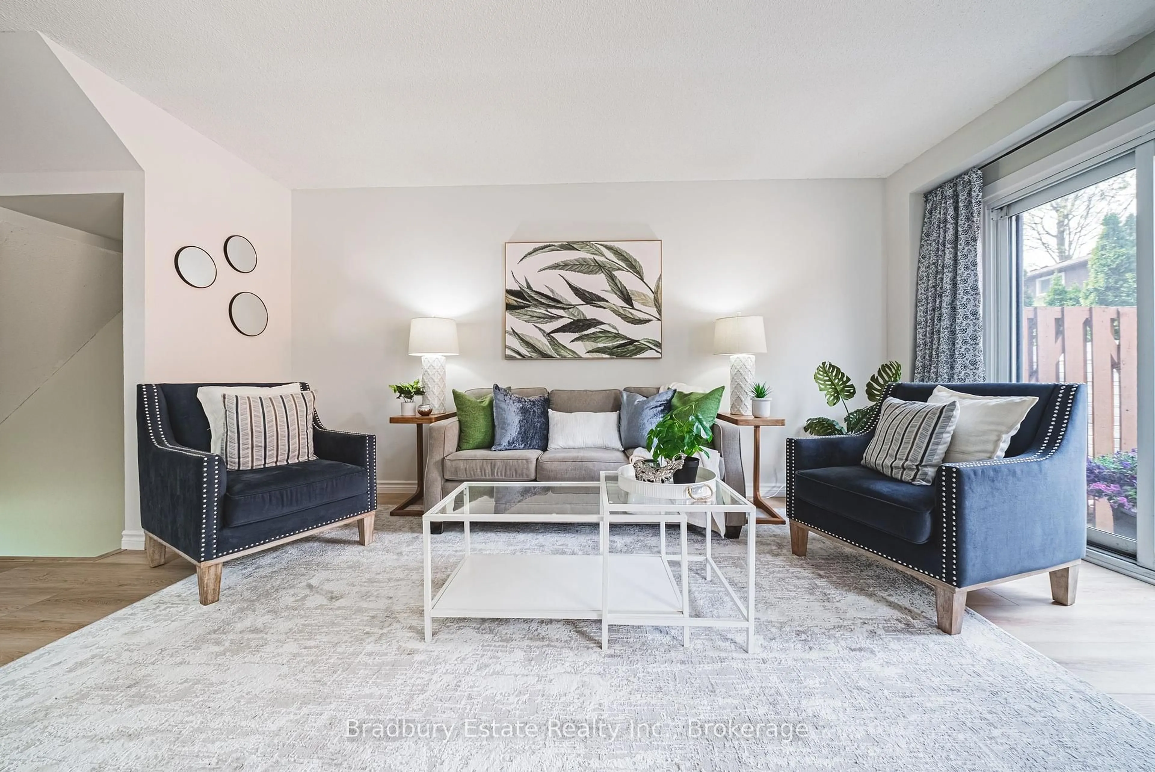 Living room with furniture, unknown for 2301 Cavendish Dr #137, Burlington Ontario L7P 3M3