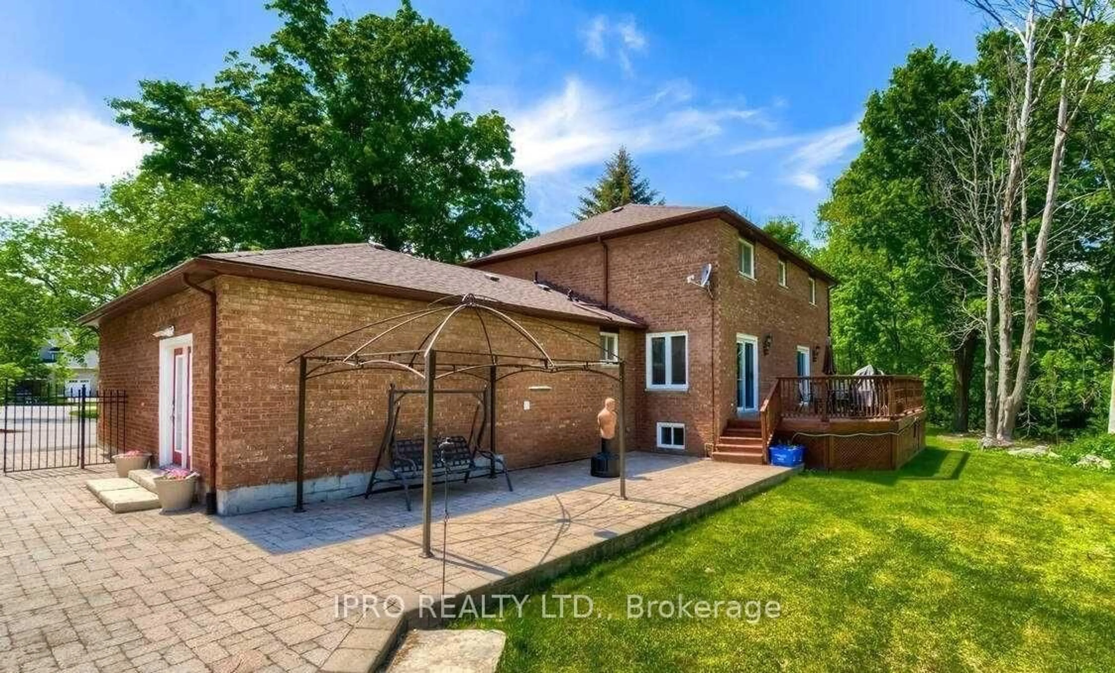 Home with brick exterior material, street for 27 Briarwood Dr, Caledon Ontario L7K 0N1