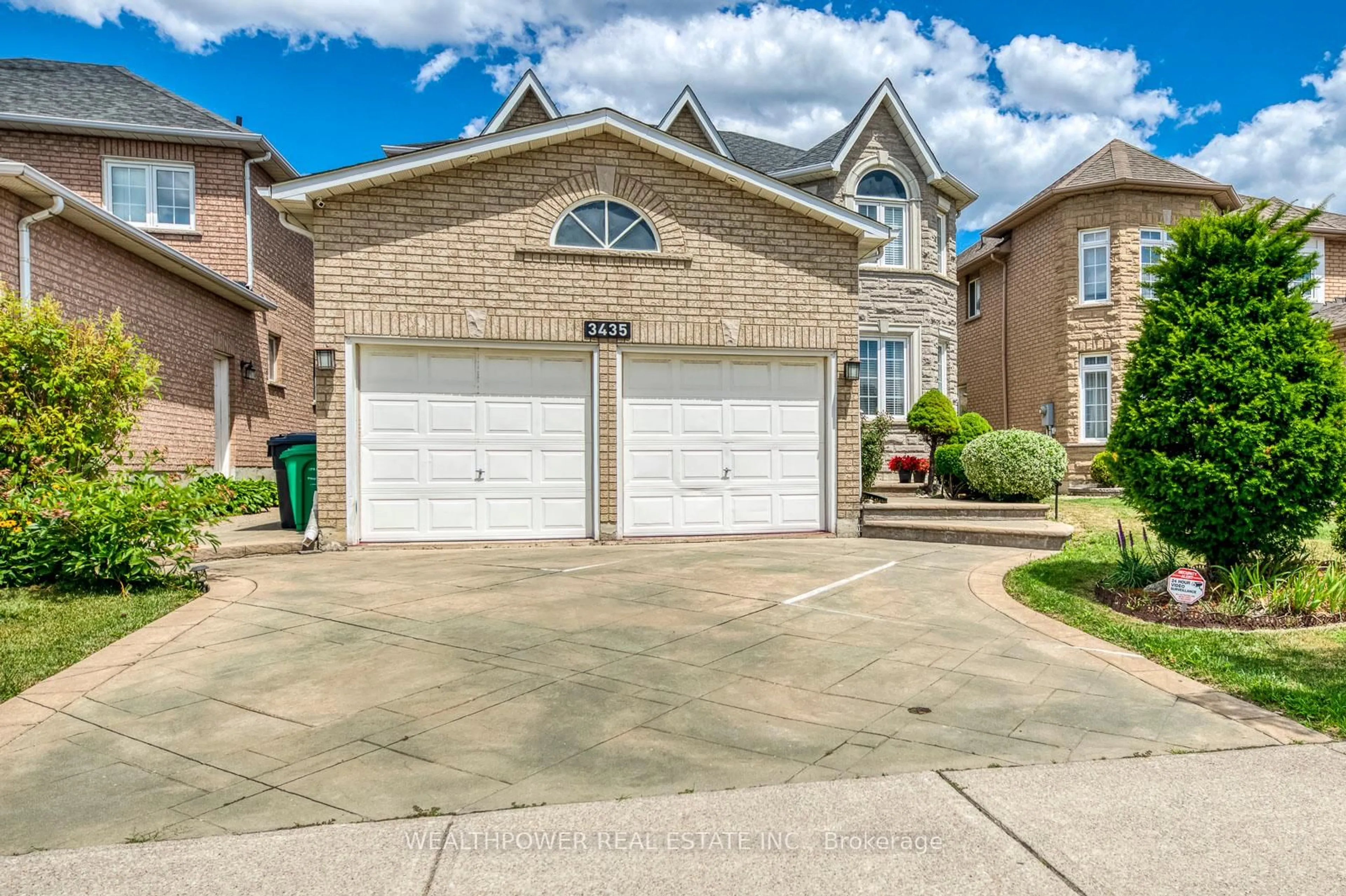 Home with brick exterior material, street for 3435 Grand Park Dr, Mississauga Ontario L5B 4E3