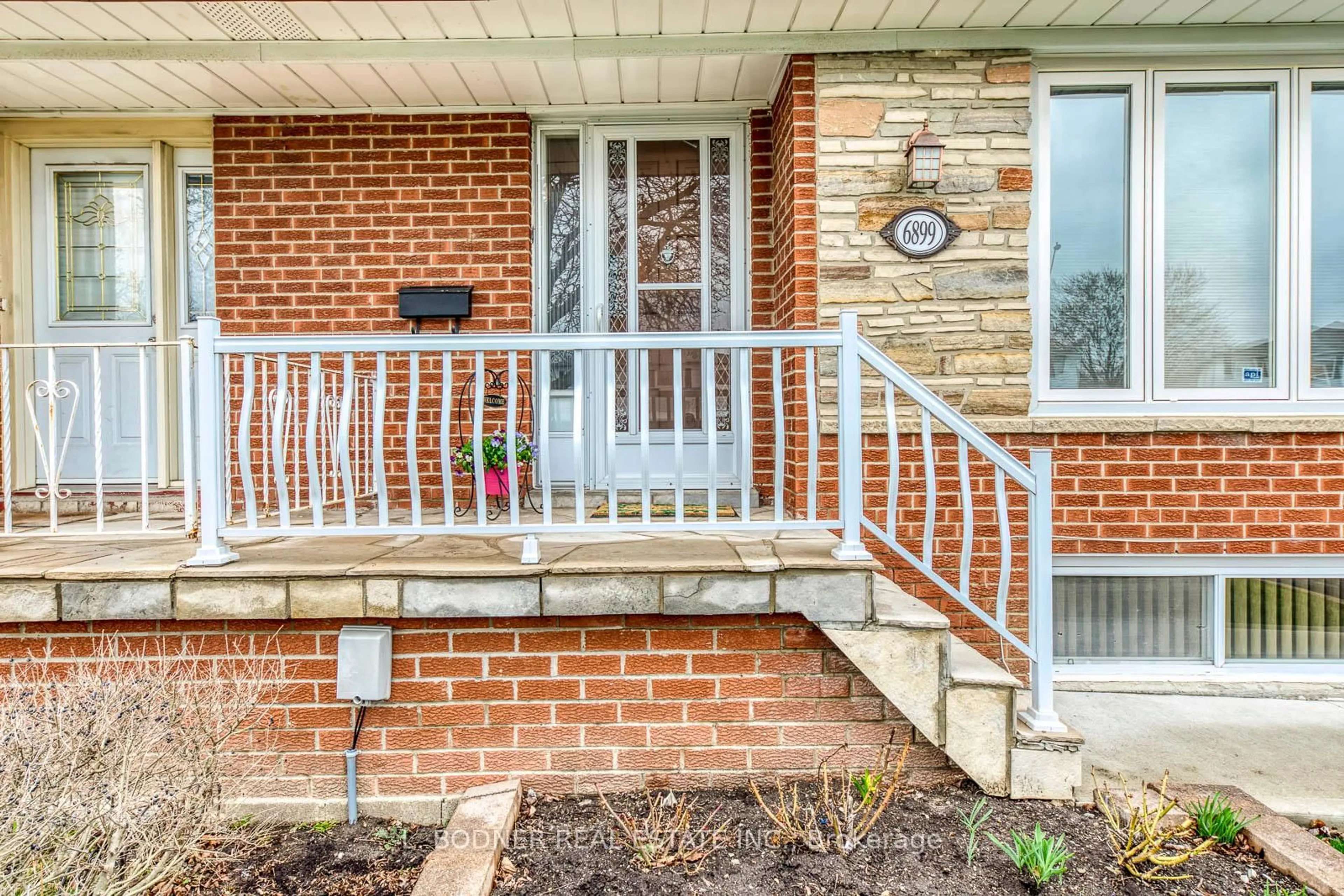 Home with brick exterior material, street for 6899 Darcel Ave, Mississauga Ontario L4T 2W7