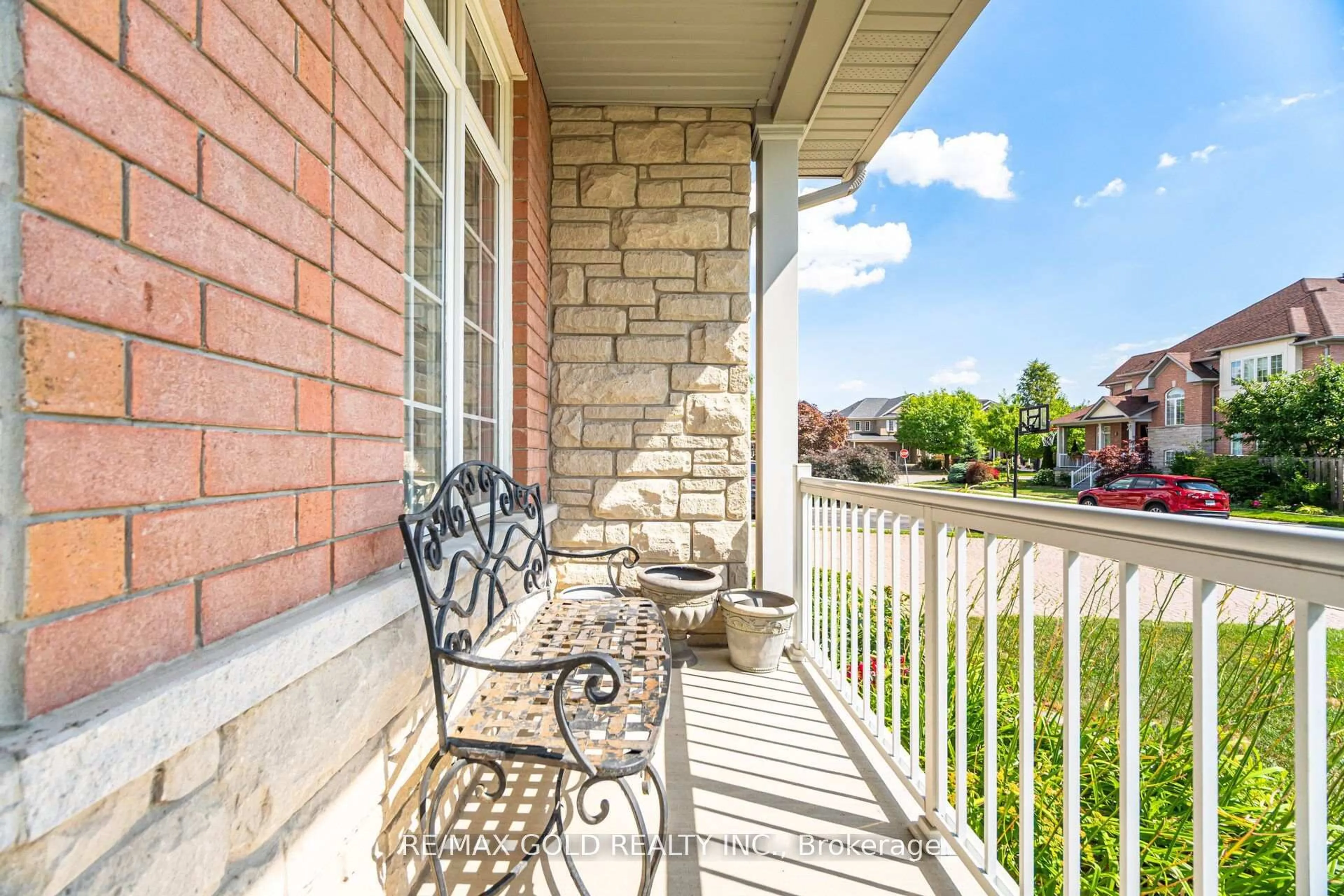 Patio, unknown for 5 Saddler Ave, Brampton Ontario L6P 2B7