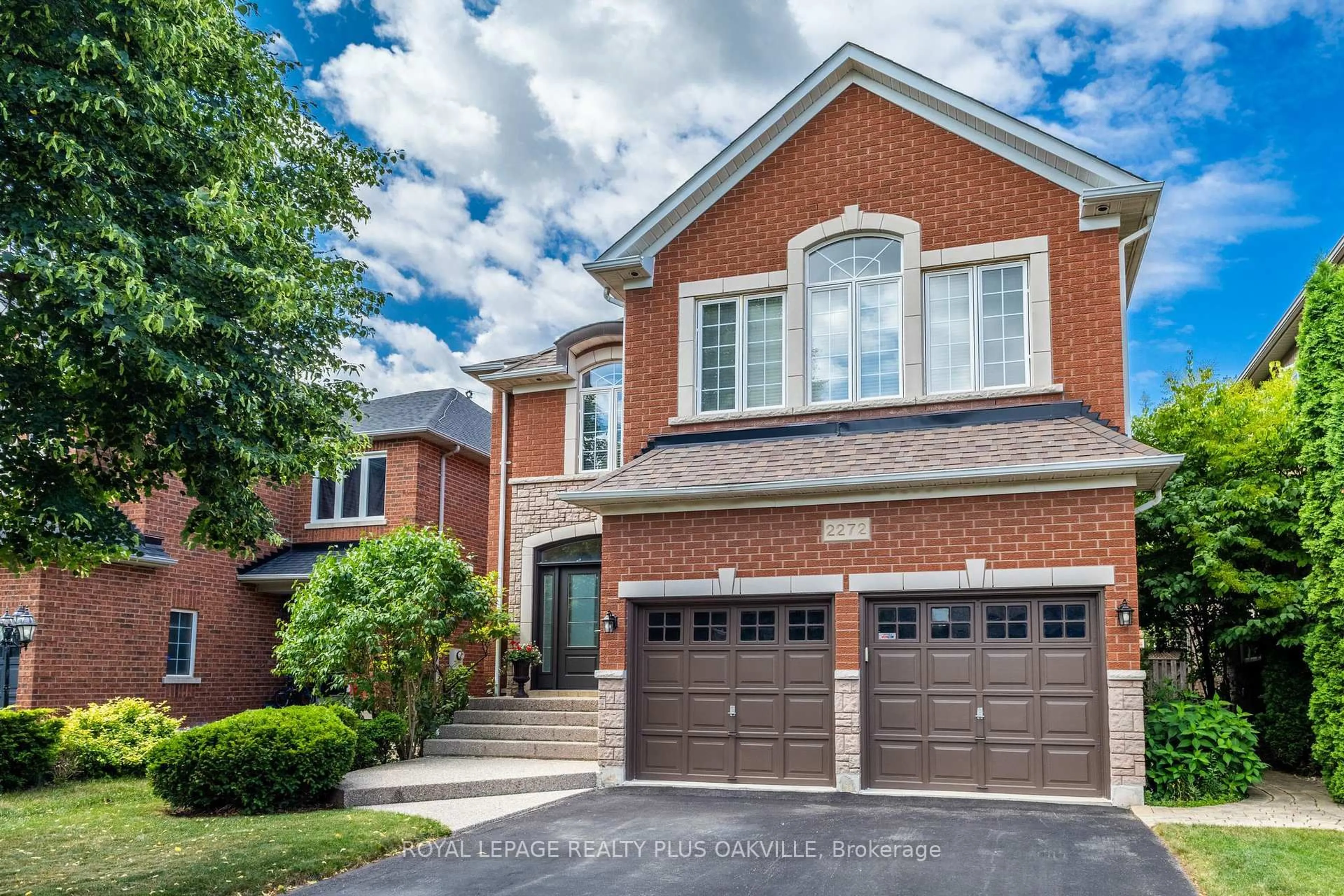 Home with brick exterior material, street for 2272 Overfield Rd, Oakville Ontario L6M 3S8