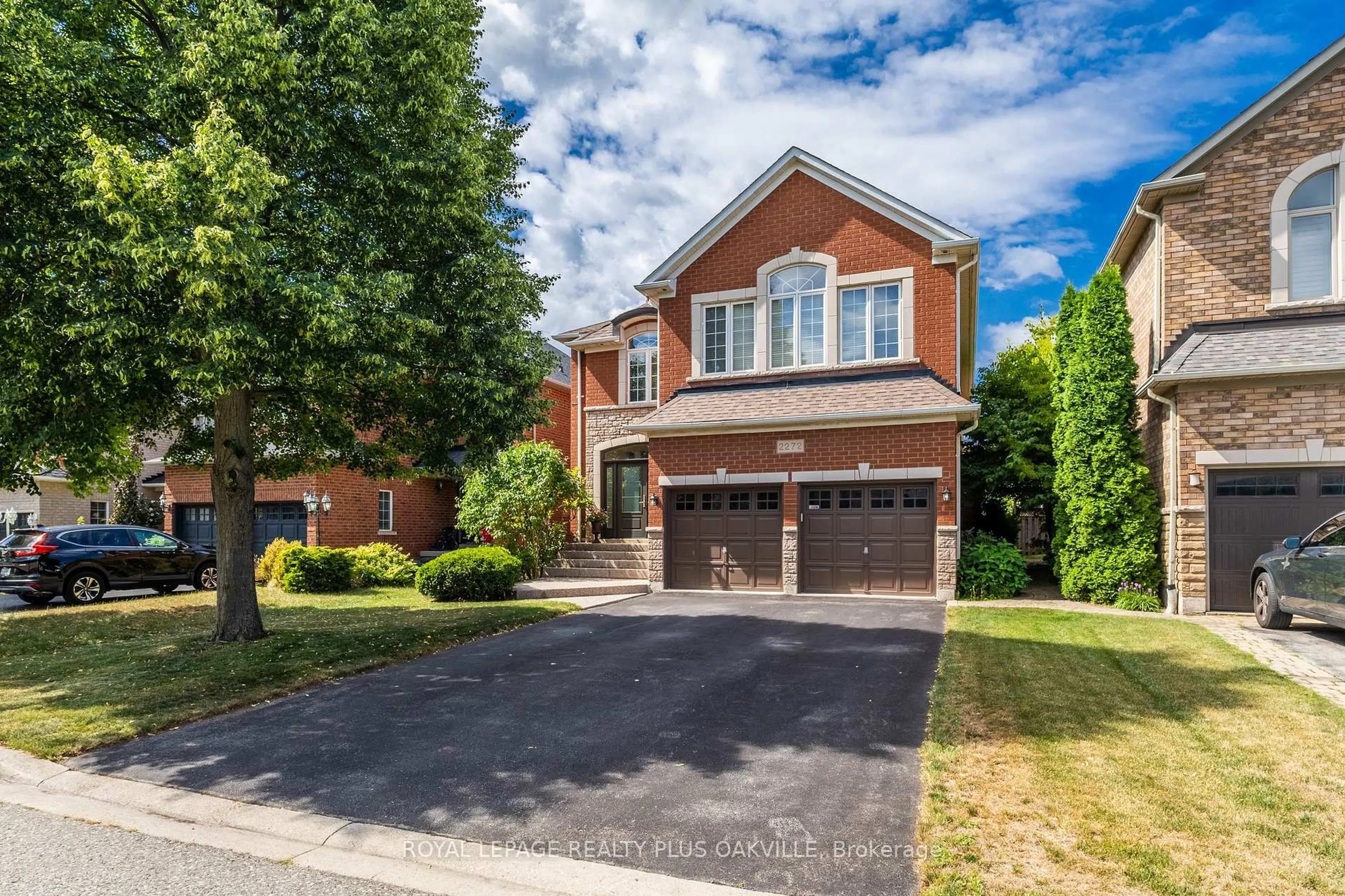 Home with brick exterior material, street for 2272 Overfield Rd, Oakville Ontario L6M 3S8