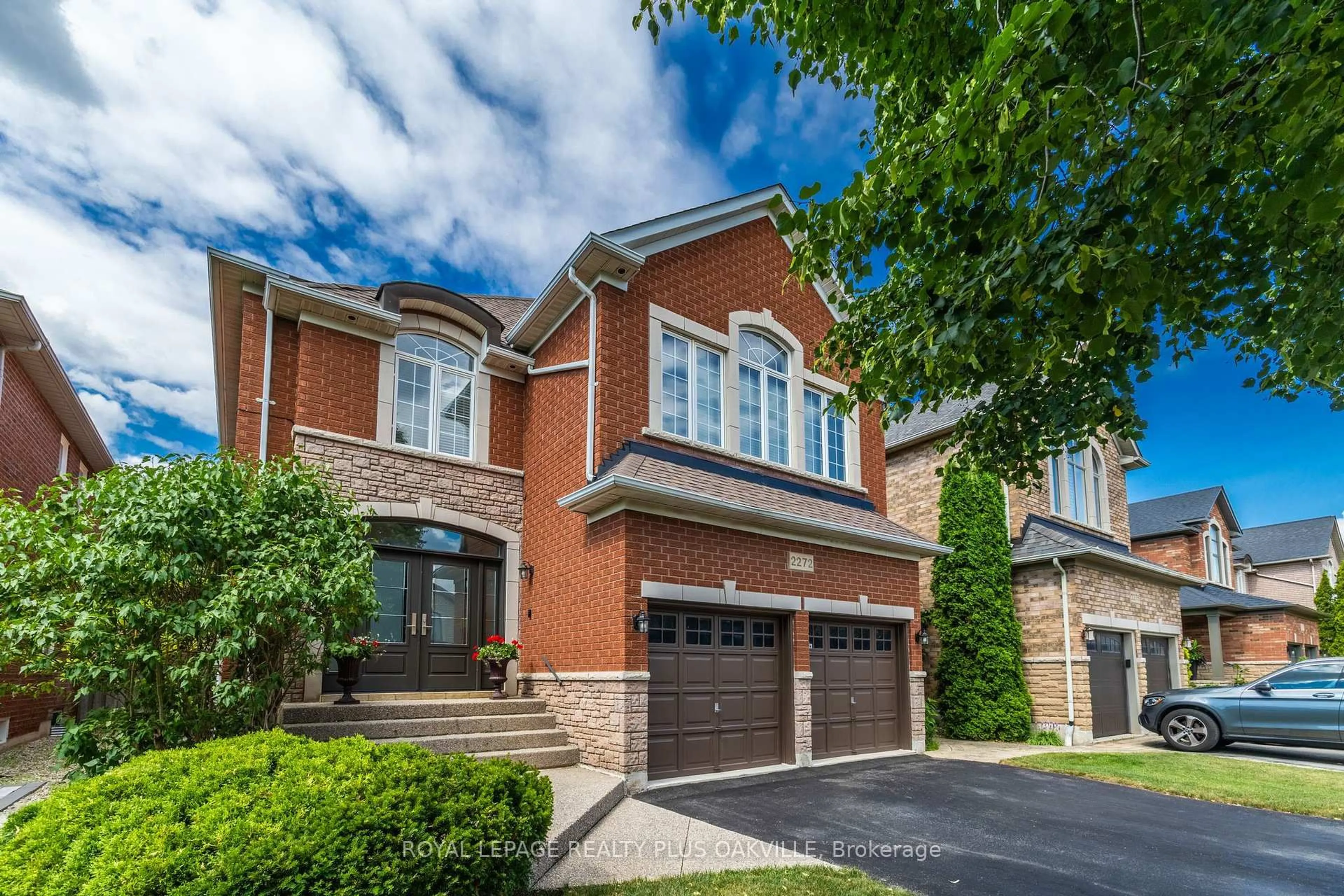 Home with brick exterior material, street for 2272 Overfield Rd, Oakville Ontario L6M 3S8