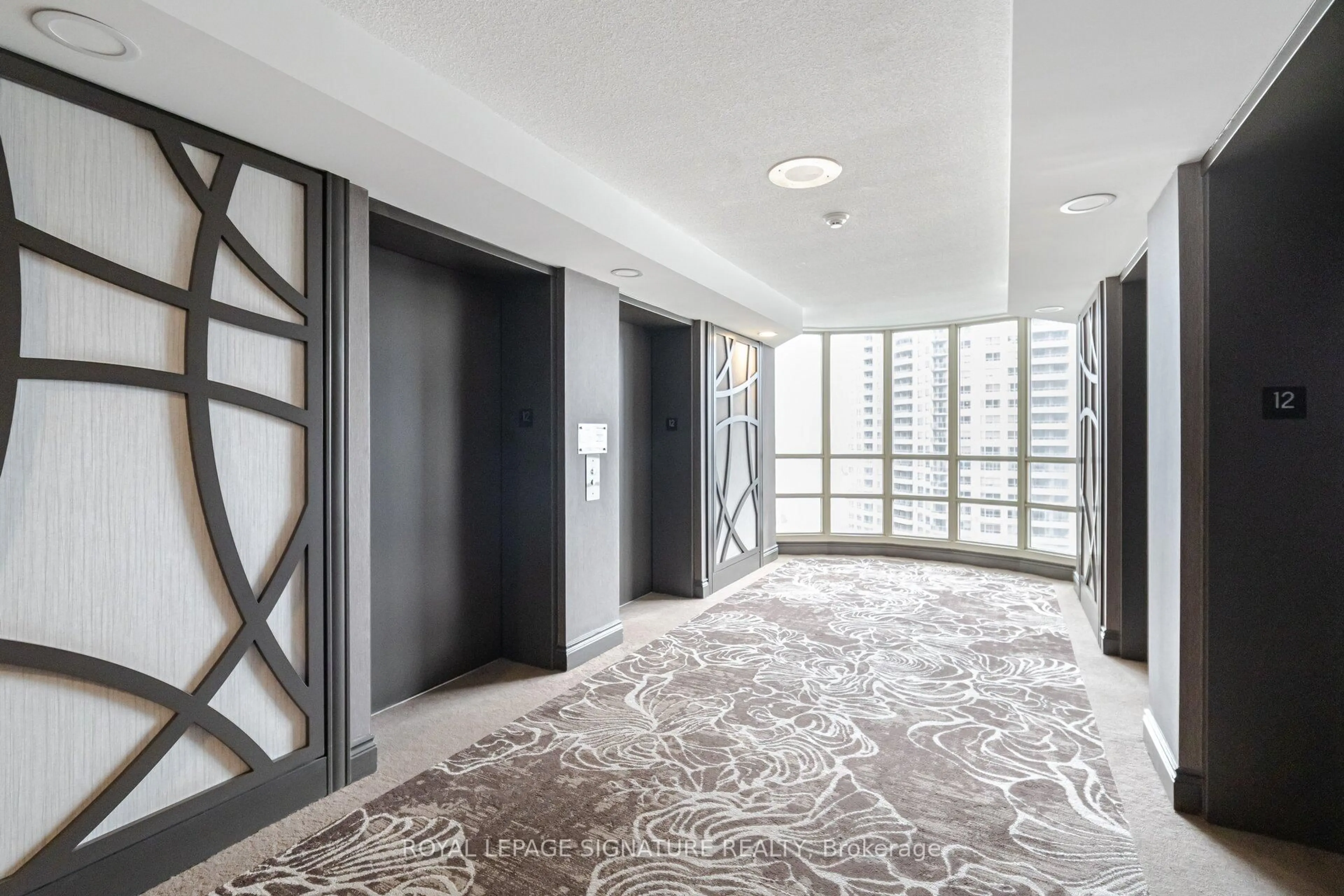 Indoor foyer for 45 Kingsbridge Garden Circ #3208, Mississauga Ontario L5R 3K4