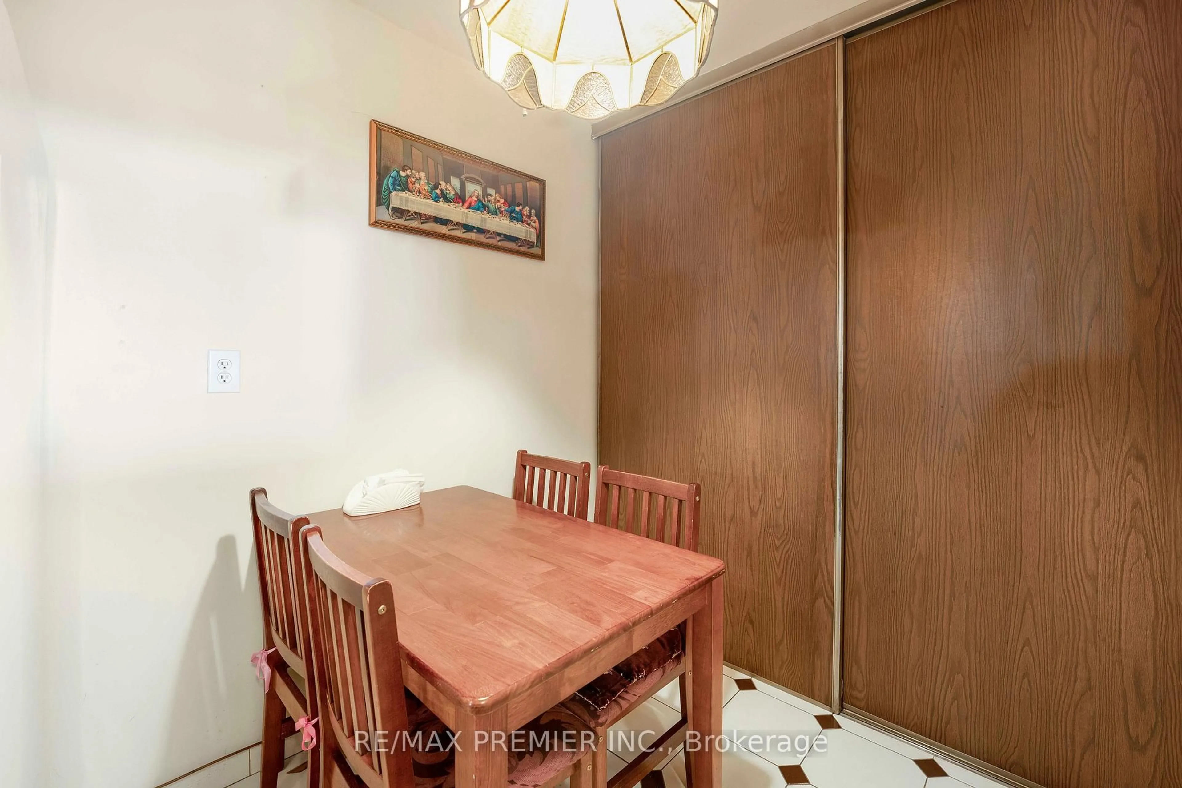 Dining room, unknown for 370 Dixon Rd #406, Toronto Ontario M9R 1T2