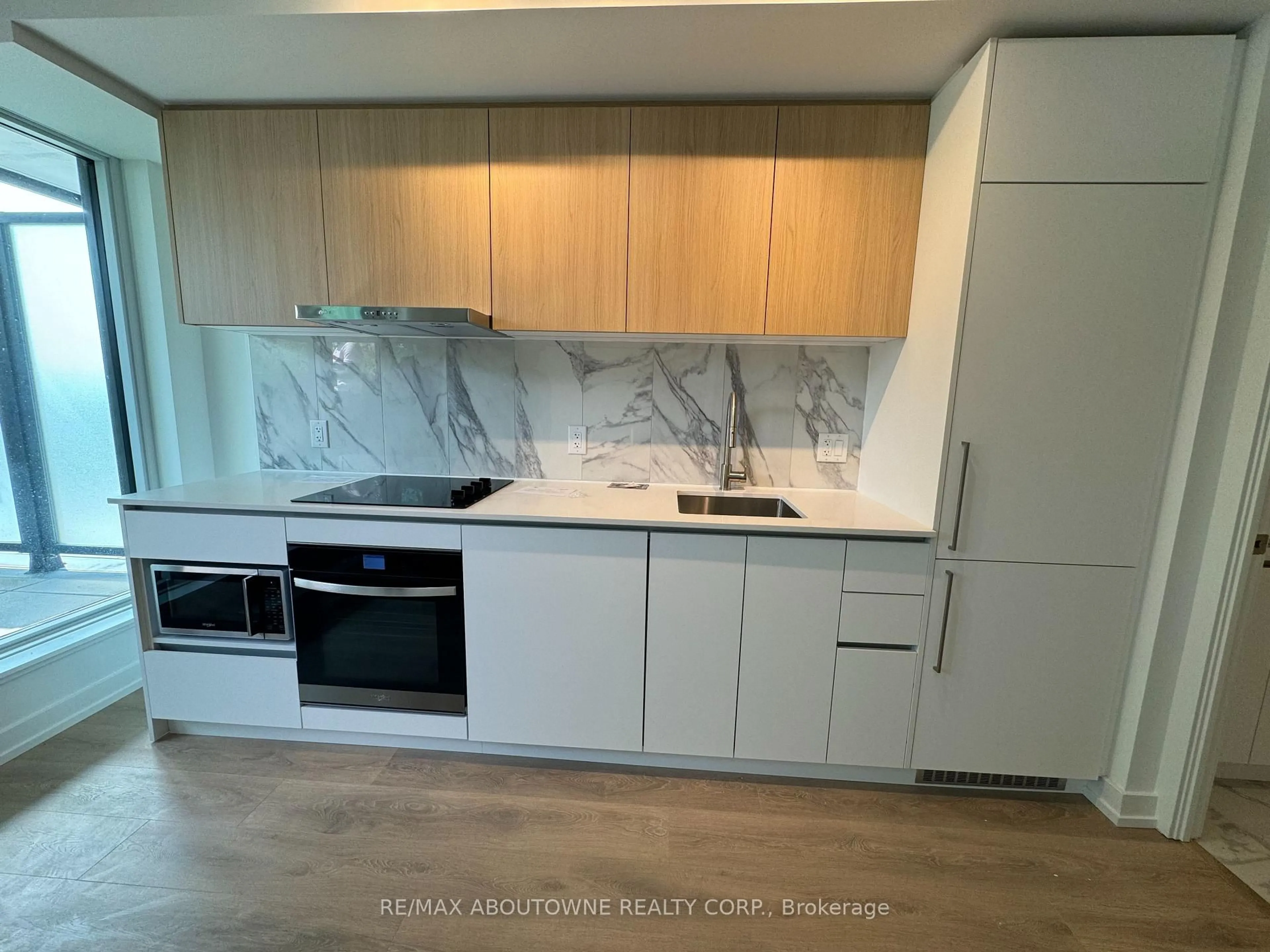Standard kitchen, unknown for 1100 Sheppard Ave #511, Toronto Ontario M3K 0E4