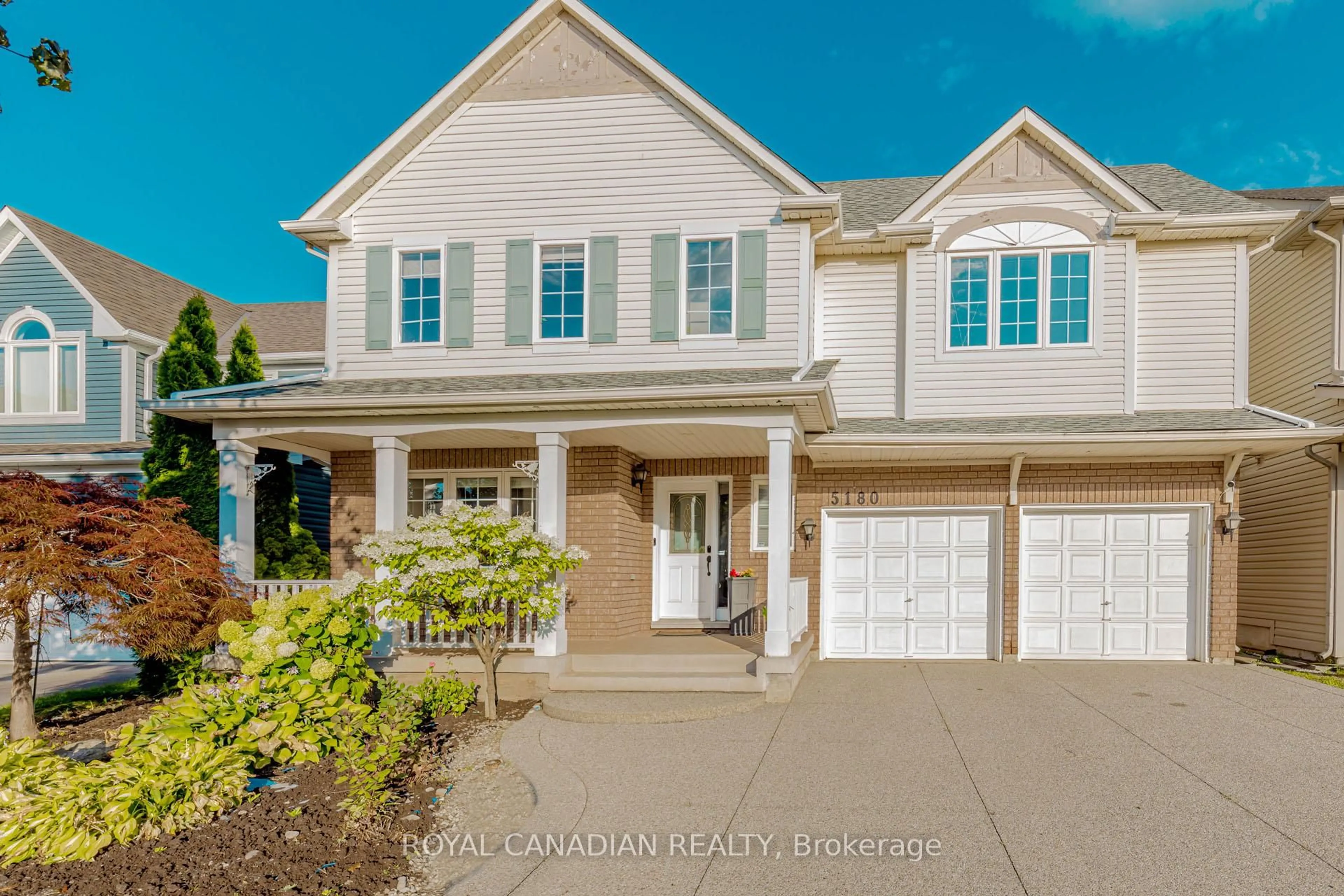 Home with vinyl exterior material, street for 5180 Blue Spruce Ave, Burlington Ontario L7L 6H1