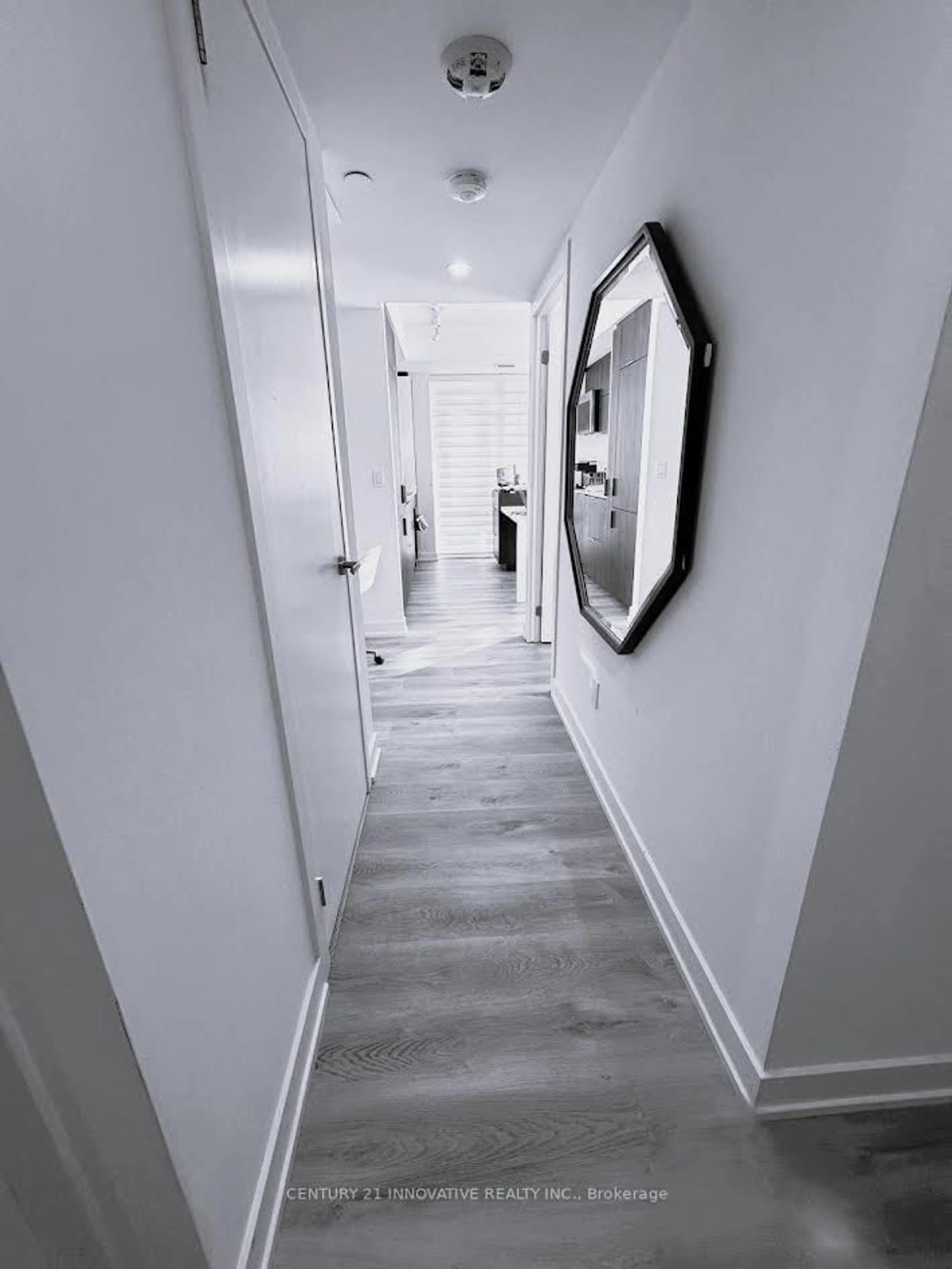 A pic of a room for 370 Martha St #1710, Burlington Ontario L7R 0G9