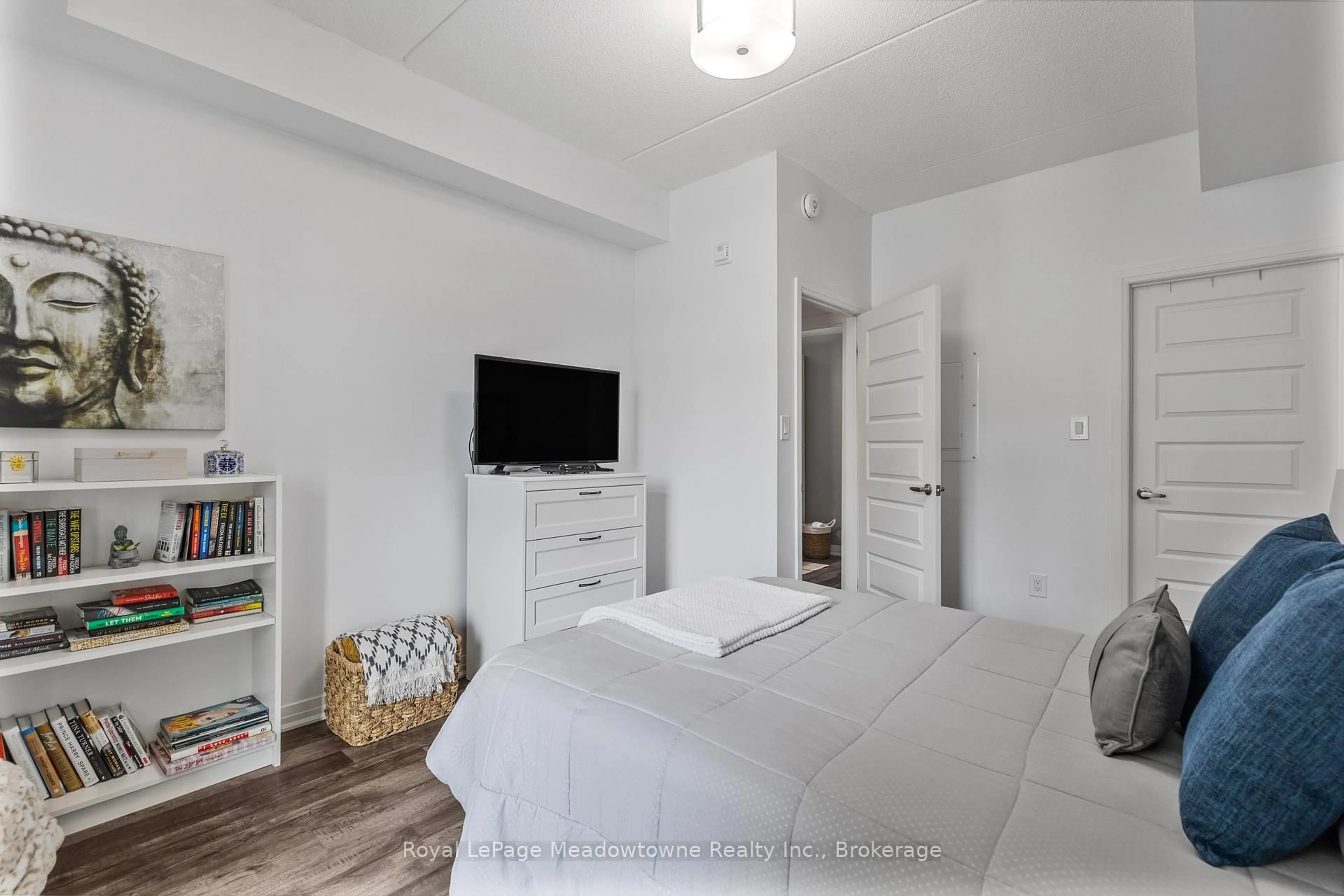 Bedroom with bed, unknown for 610 Farmstead Dr #324, Milton Ontario L9T 8X5