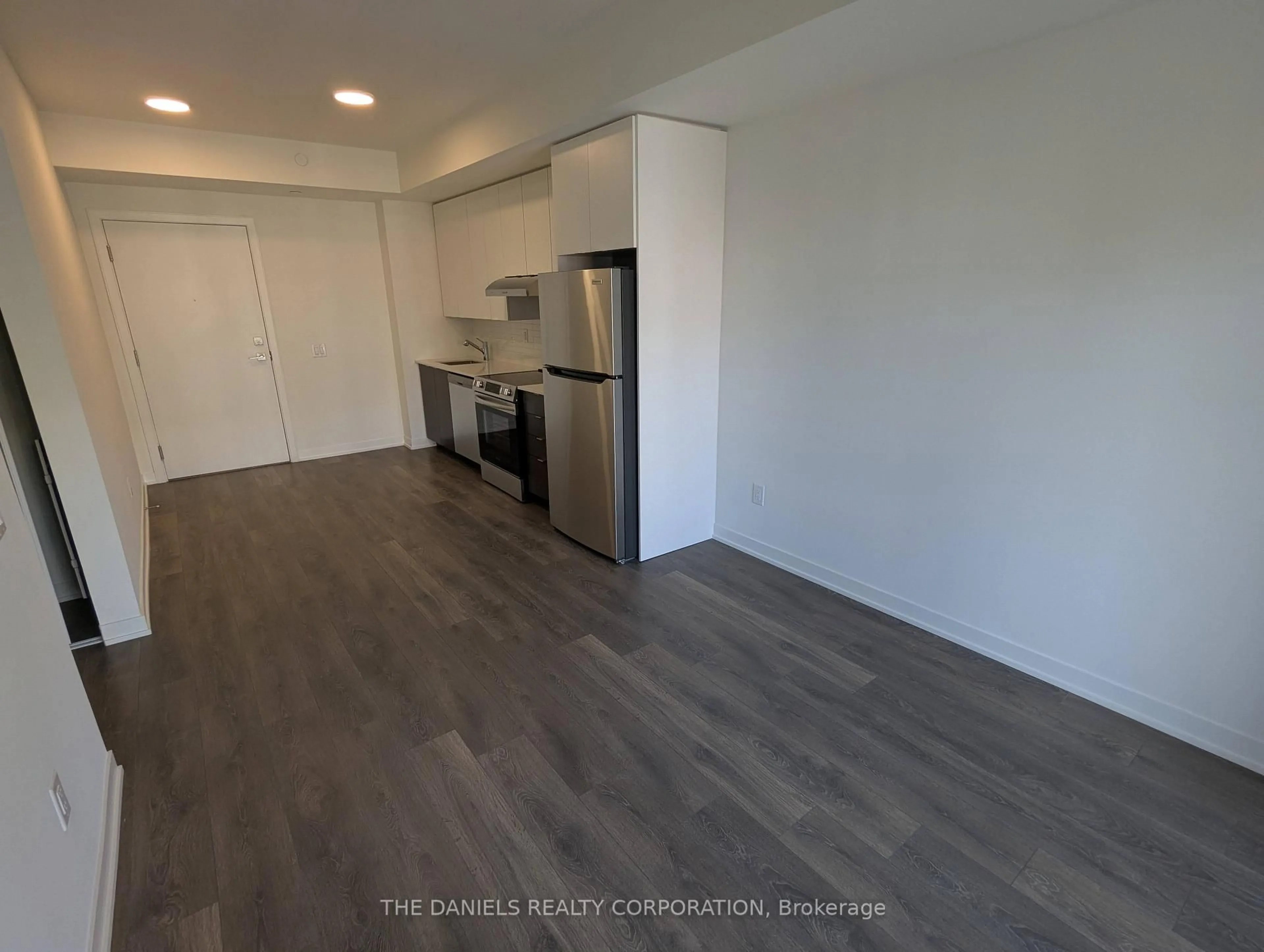 A pic of a room for 165 Canon Jackson Dr #210, Toronto Ontario M6M 0C4