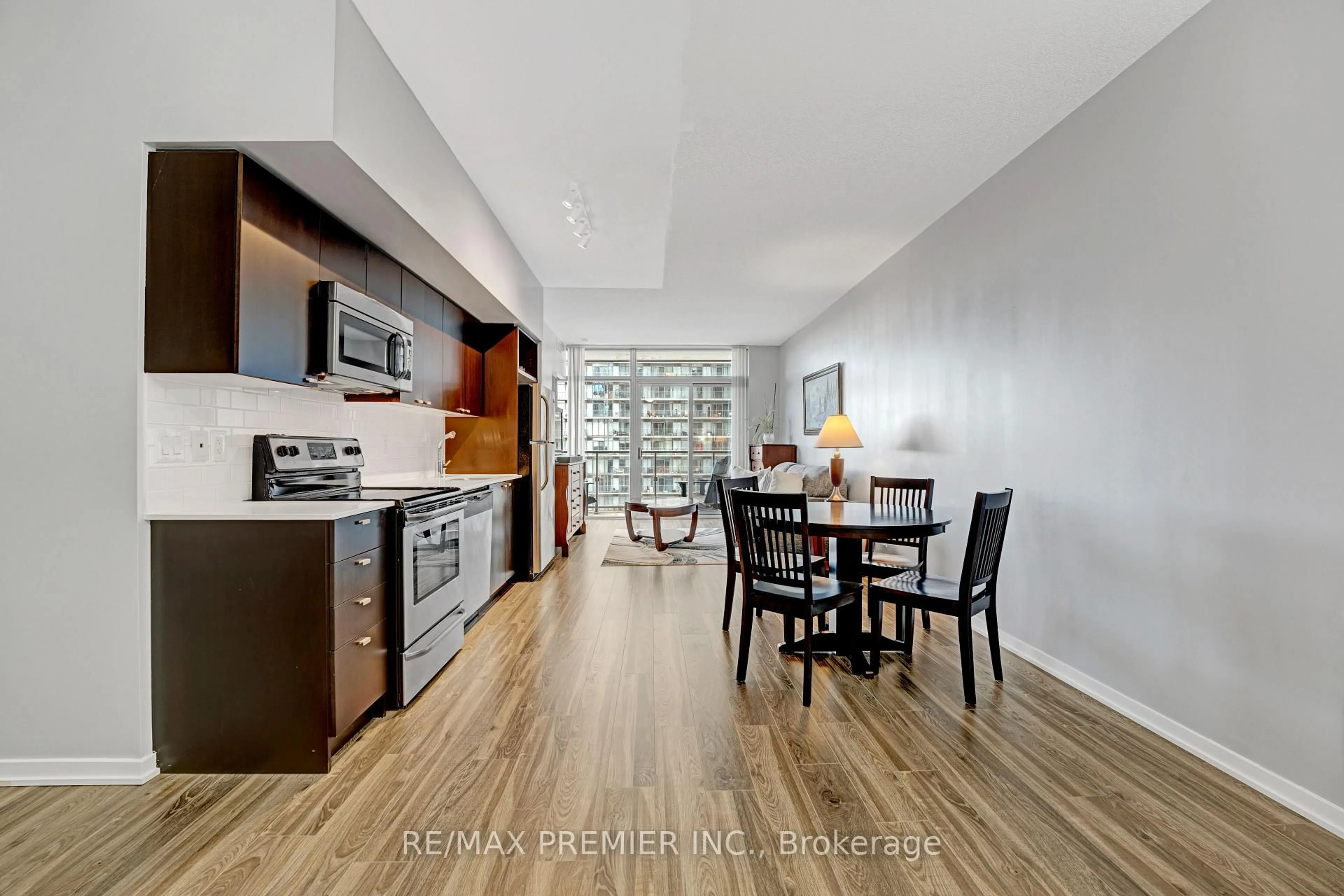 Open concept kitchen, unknown for 105 The Queensway #714, Toronto Ontario M6S 5B5