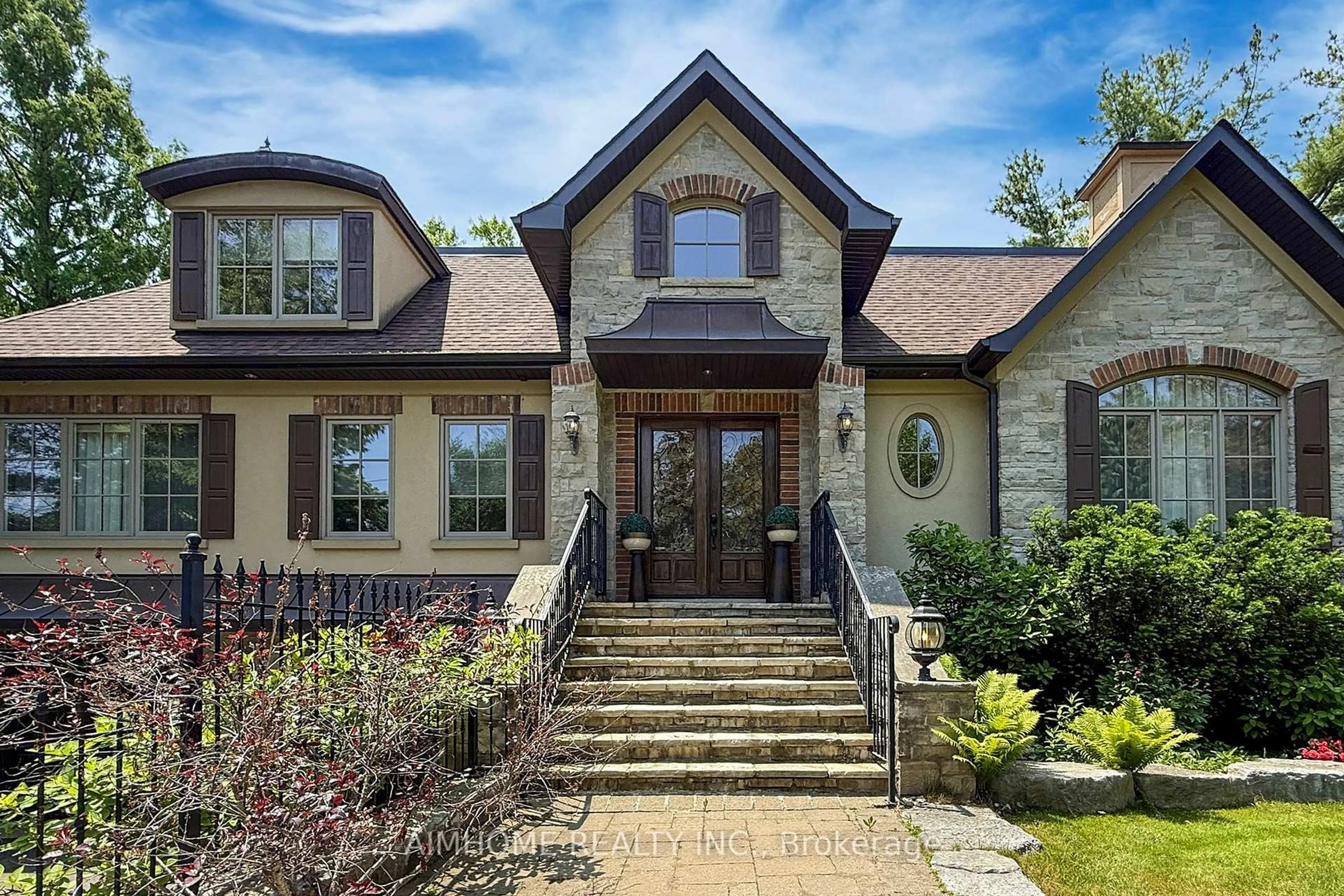 Home with brick exterior material, unknown for 278 Wedgewood Dr, Oakville Ontario L6J 4R8