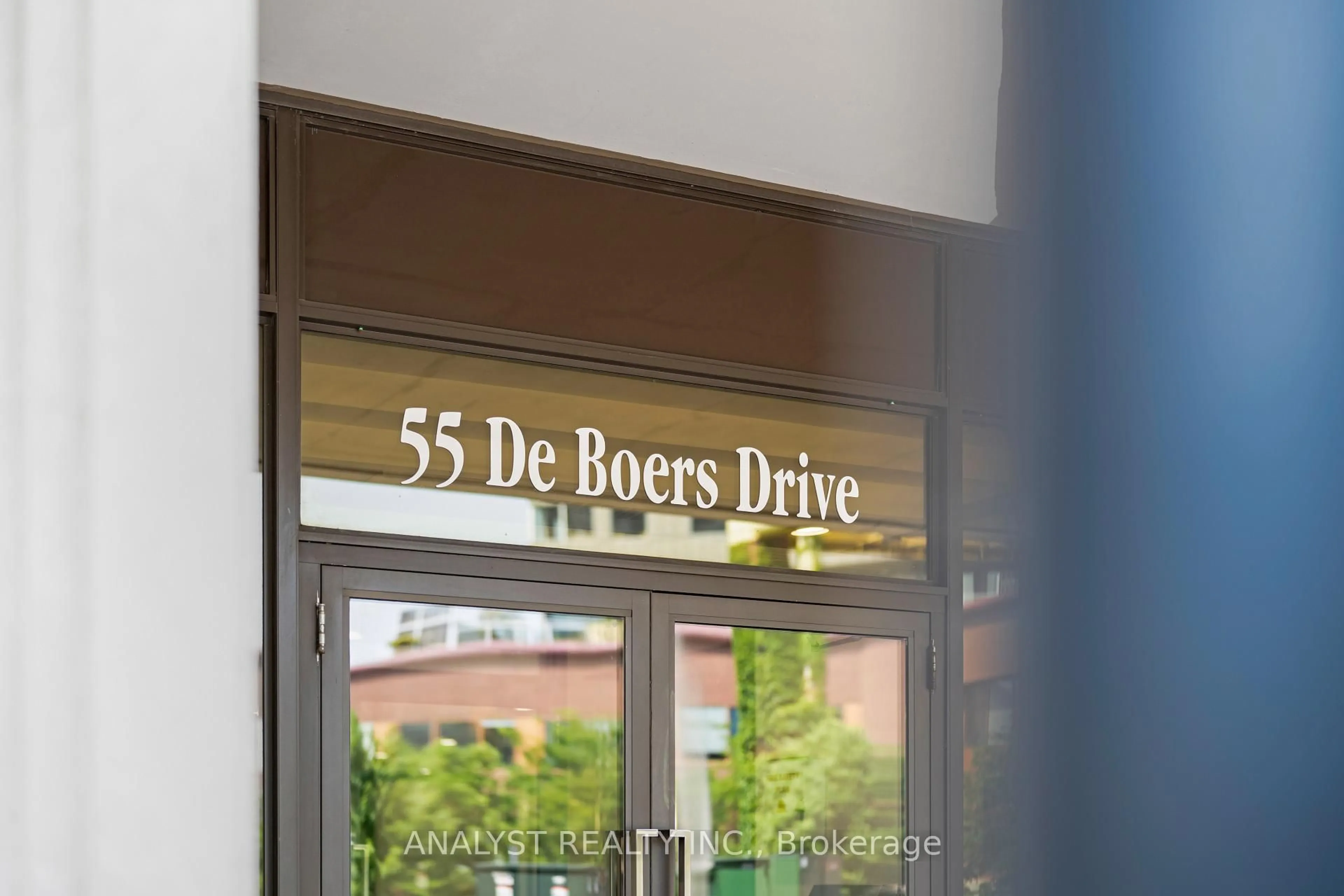 Indoor foyer for 55 De Boers Dr #203, Toronto Ontario M3J 0G5
