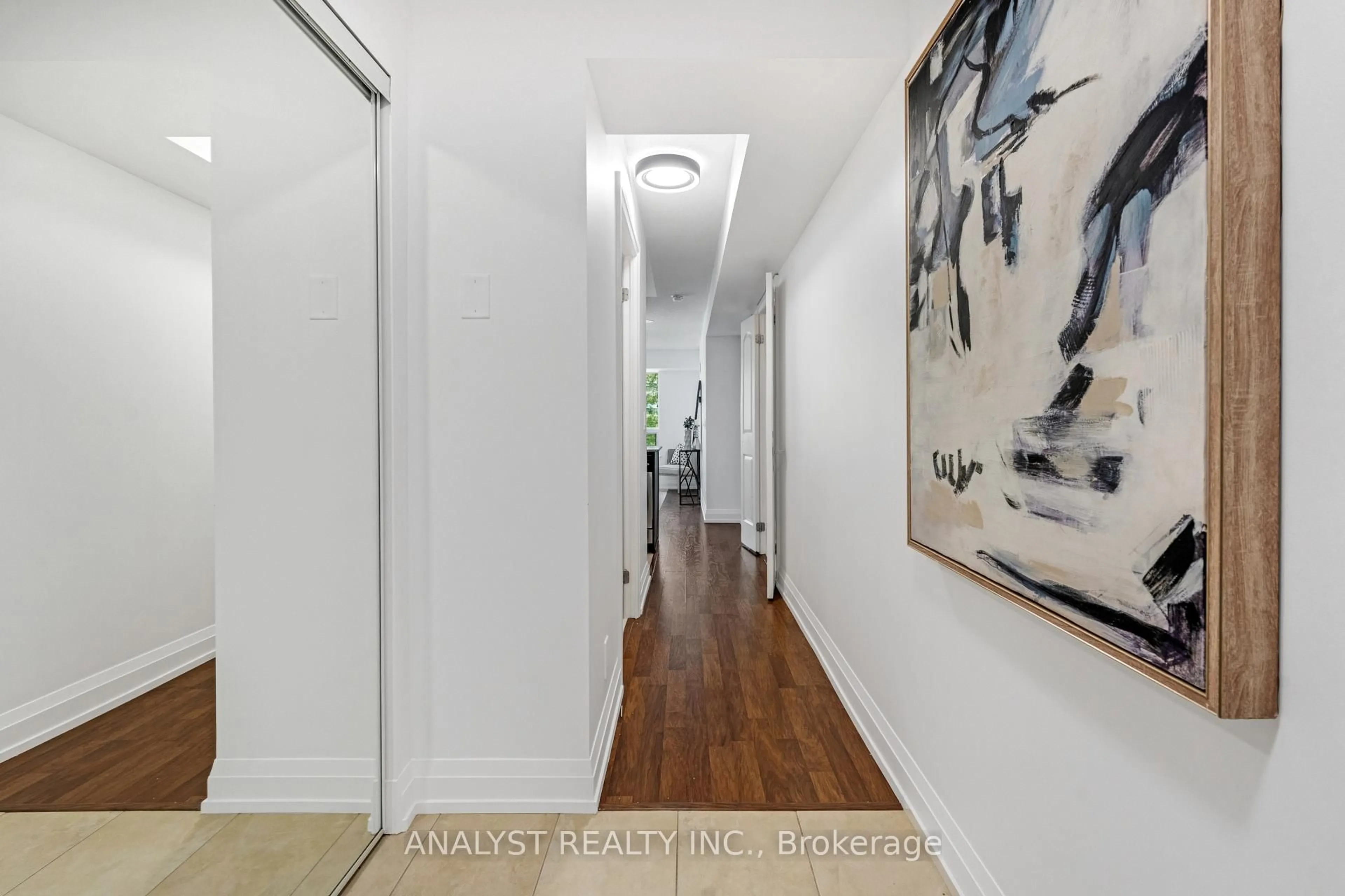 Indoor foyer for 55 De Boers Dr #203, Toronto Ontario M3J 0G5